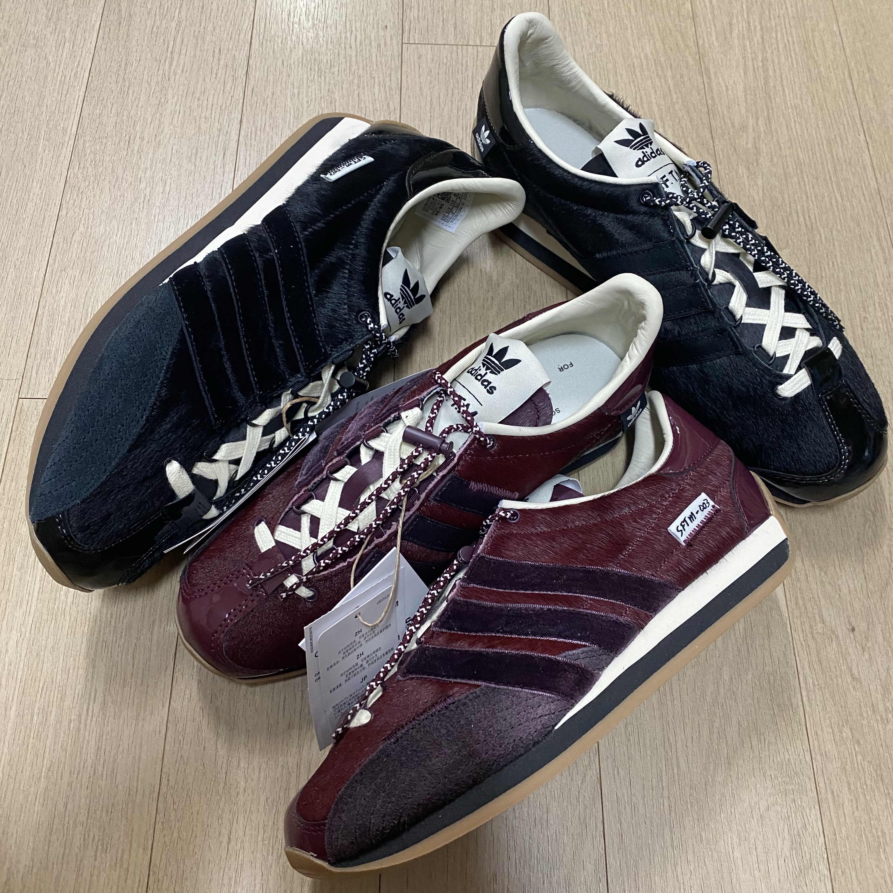 Adidas x Song for the Mute Country OG Core Black Cream White 착용 스타일 - 5