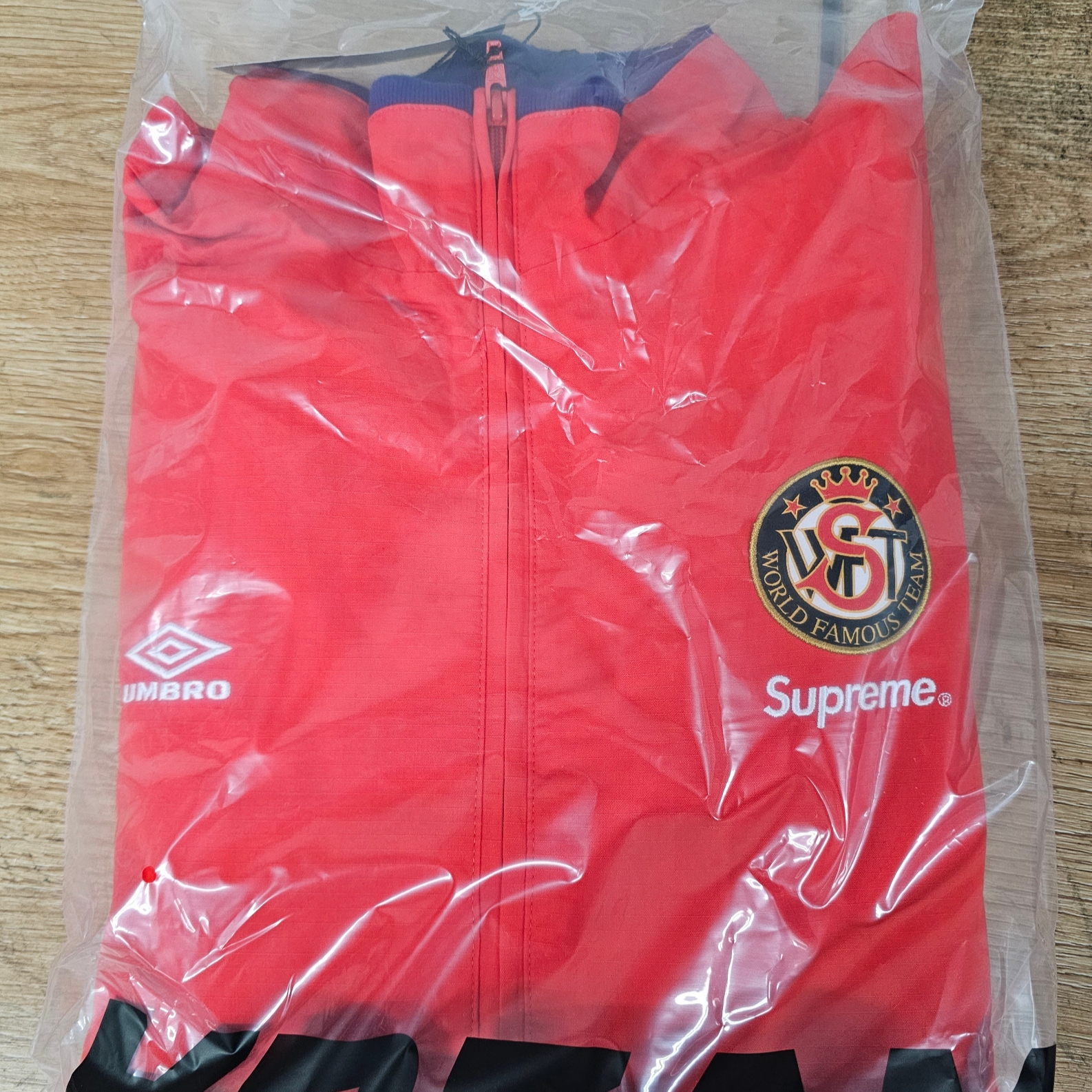 Supreme x Umbro Cotton Ripstop Track Jacket Red - 23FW 착용 스타일