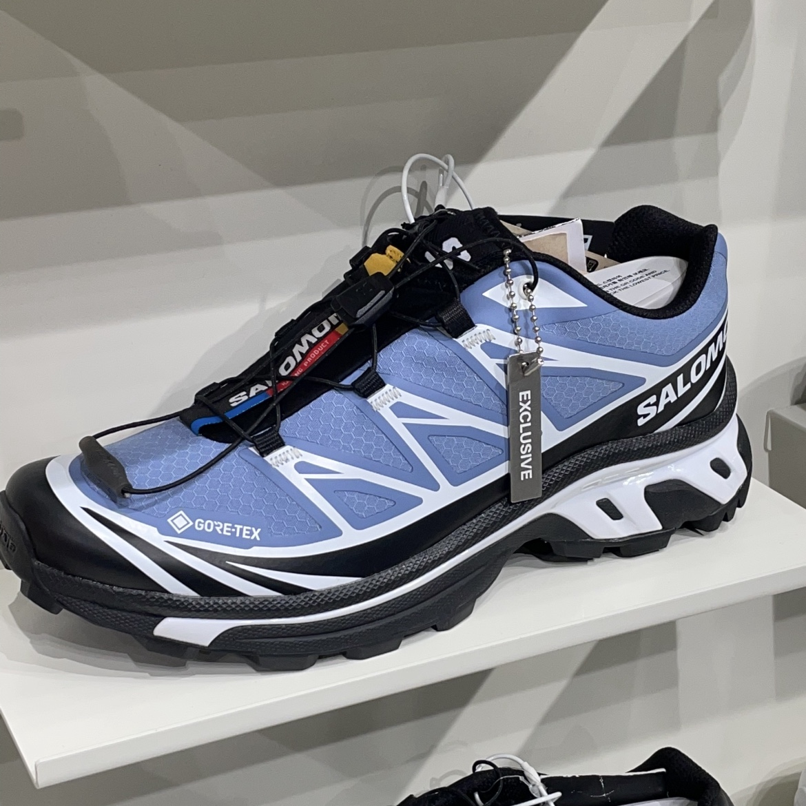 Salomon XT-6 GTX Black Infinity 착용 스타일
