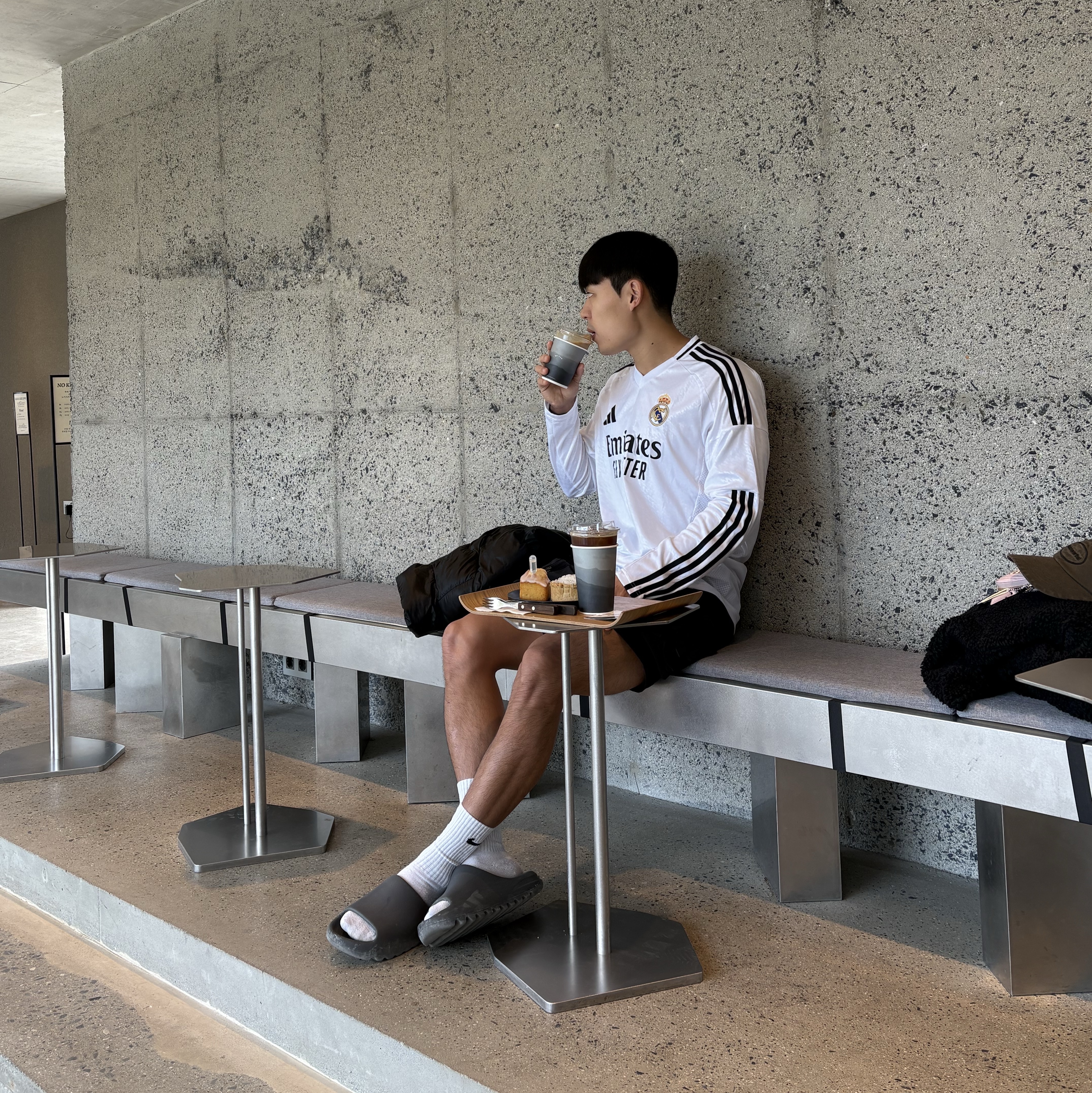 Adidas Real Madrid 2024/25 Home Long Sleeve Jersey White - KR Sizing (Non Marking Ver.), Nike ACG Cargo Shorts Black - Asia 착용 스타일 - 3
