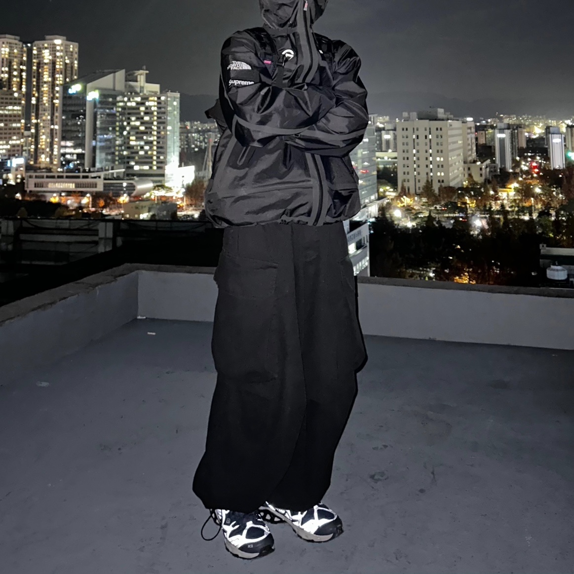 Supreme x The North Face Summit Series Outer Tape Seam Jacket Black - 21SS, Supreme Backpack Black - 18FW 착용 스타일 - 2