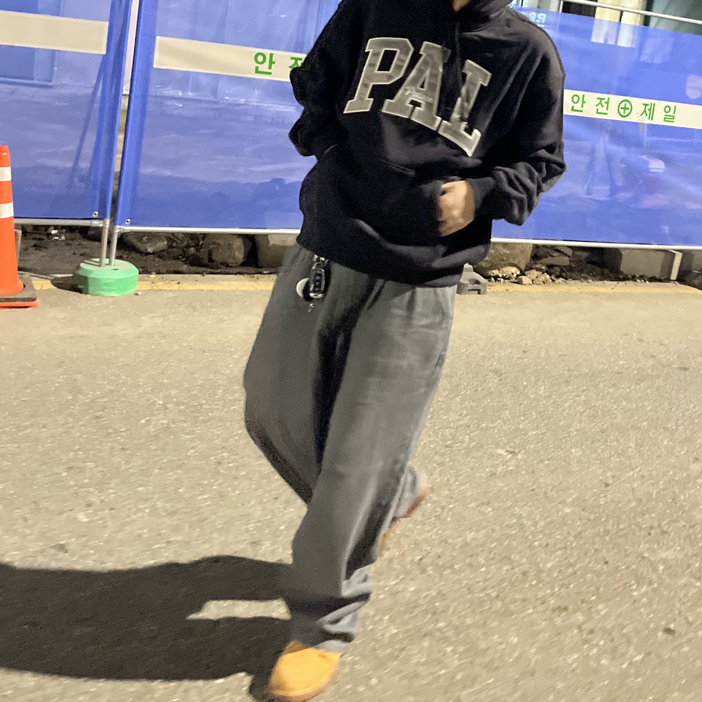 Palace x Gap Hood Black - 24SS 착용 스타일