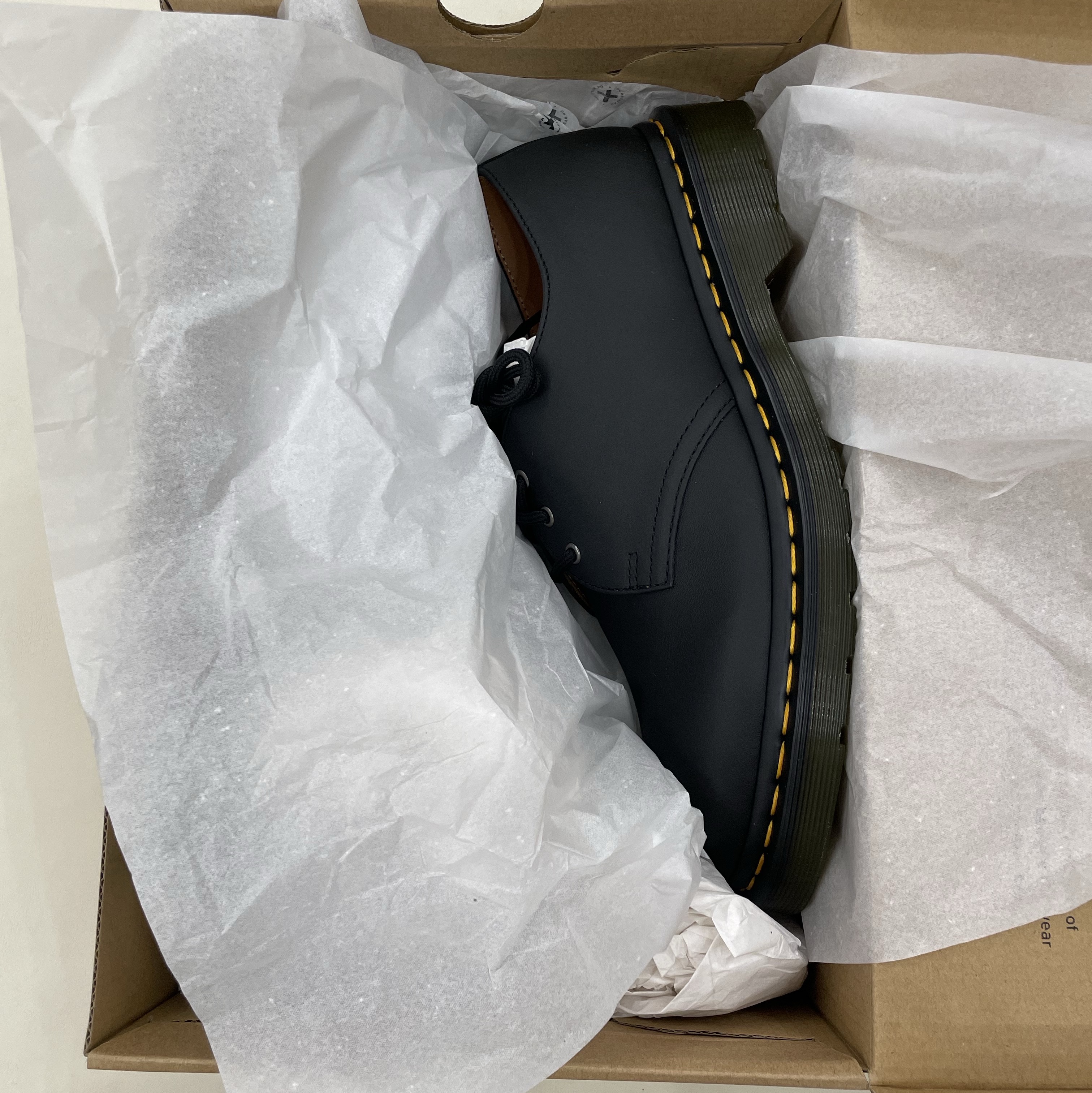 Dr. Martens 1461 Nappa Black 착용 스타일