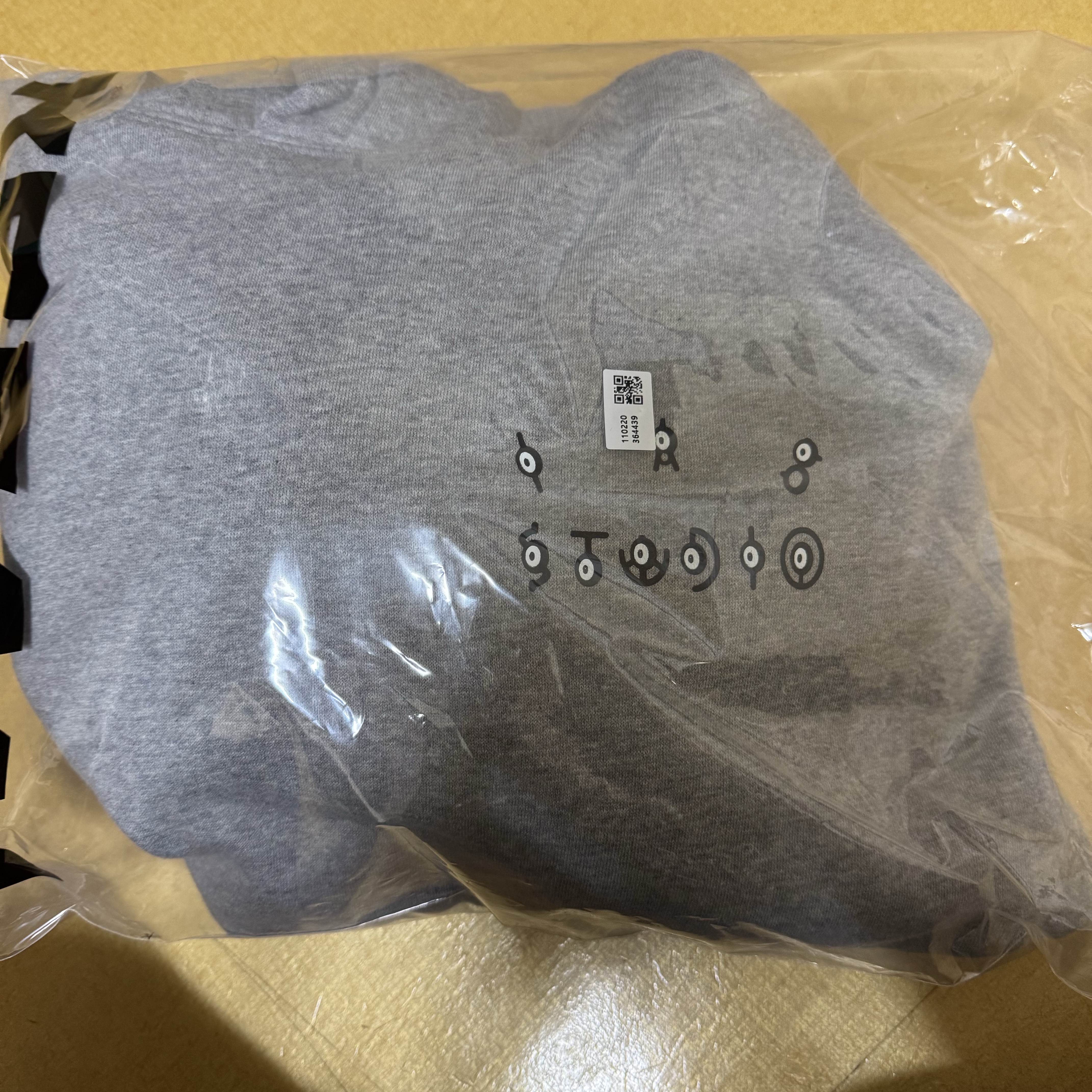 IAB Studio x Pokemon Unown Hoodie Gray 착용 스타일