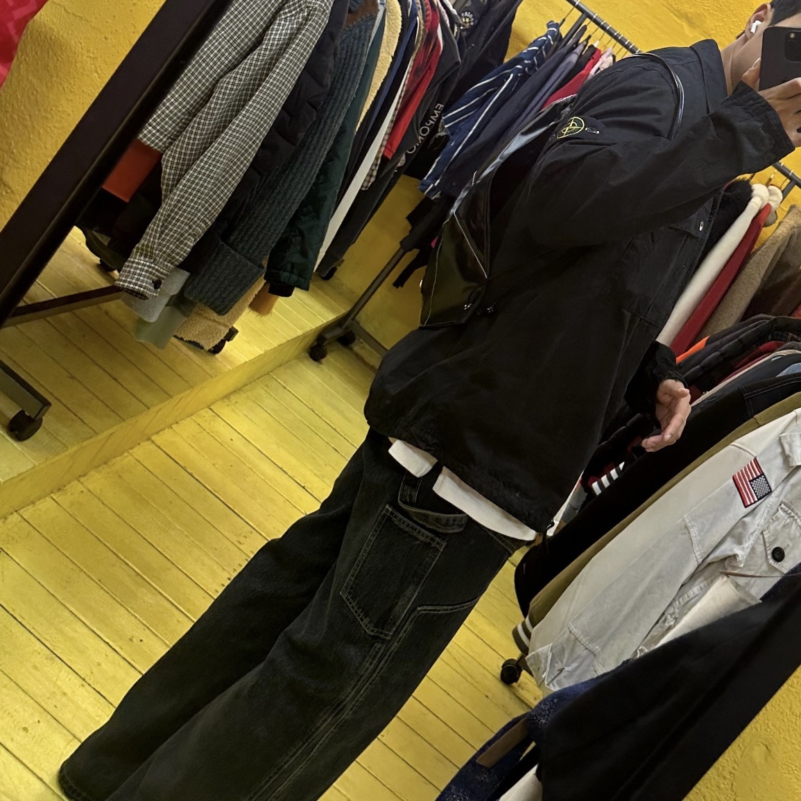 Stone Island 119WN Old Treatment Garment Dyed Overshirt Black - 24SS, Matin Kim String Coating Backpack Black 착용 스타일