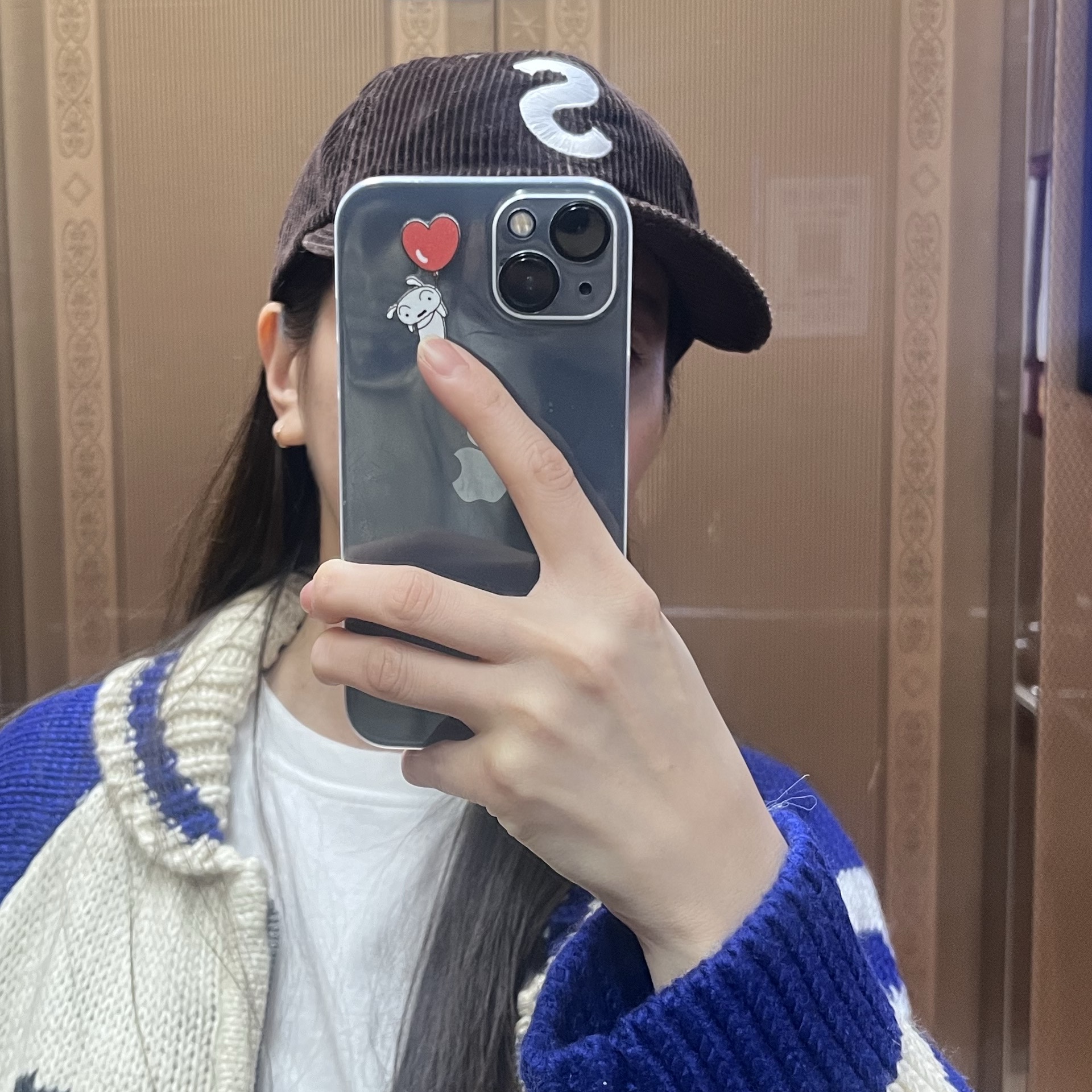 Supreme Corduroy S Logo 6-Panel Dark Brown - 24FW 착용 스타일