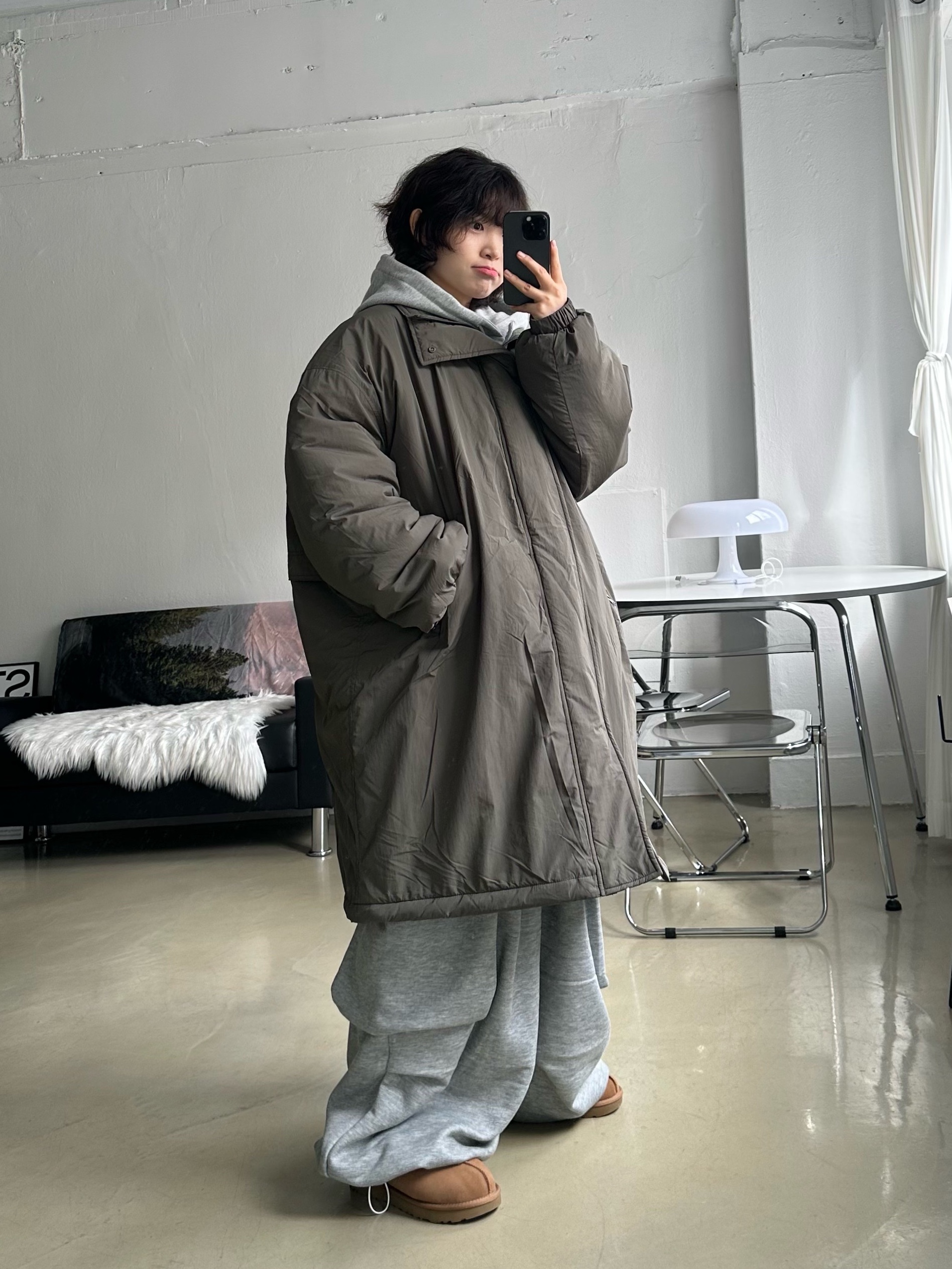 (W) UGG Tasman Slipper Chestnut 착용 스타일 - 1