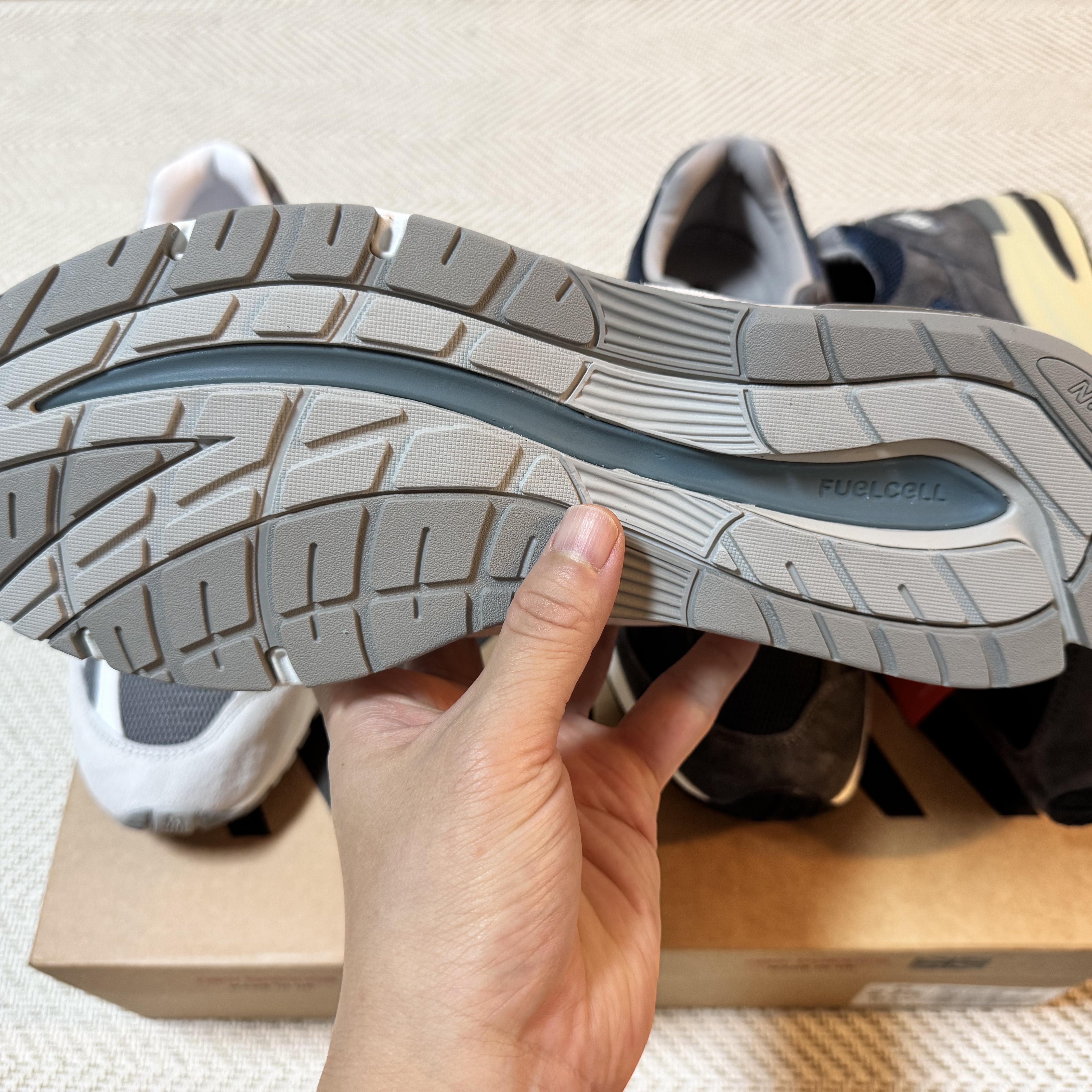New Balance 991v2 Made in UK Dark Gull Grey, New Balance 991v2 Made in UK Nimbus Cloud Cool Grey - D Standard 착용 스타일 - 7