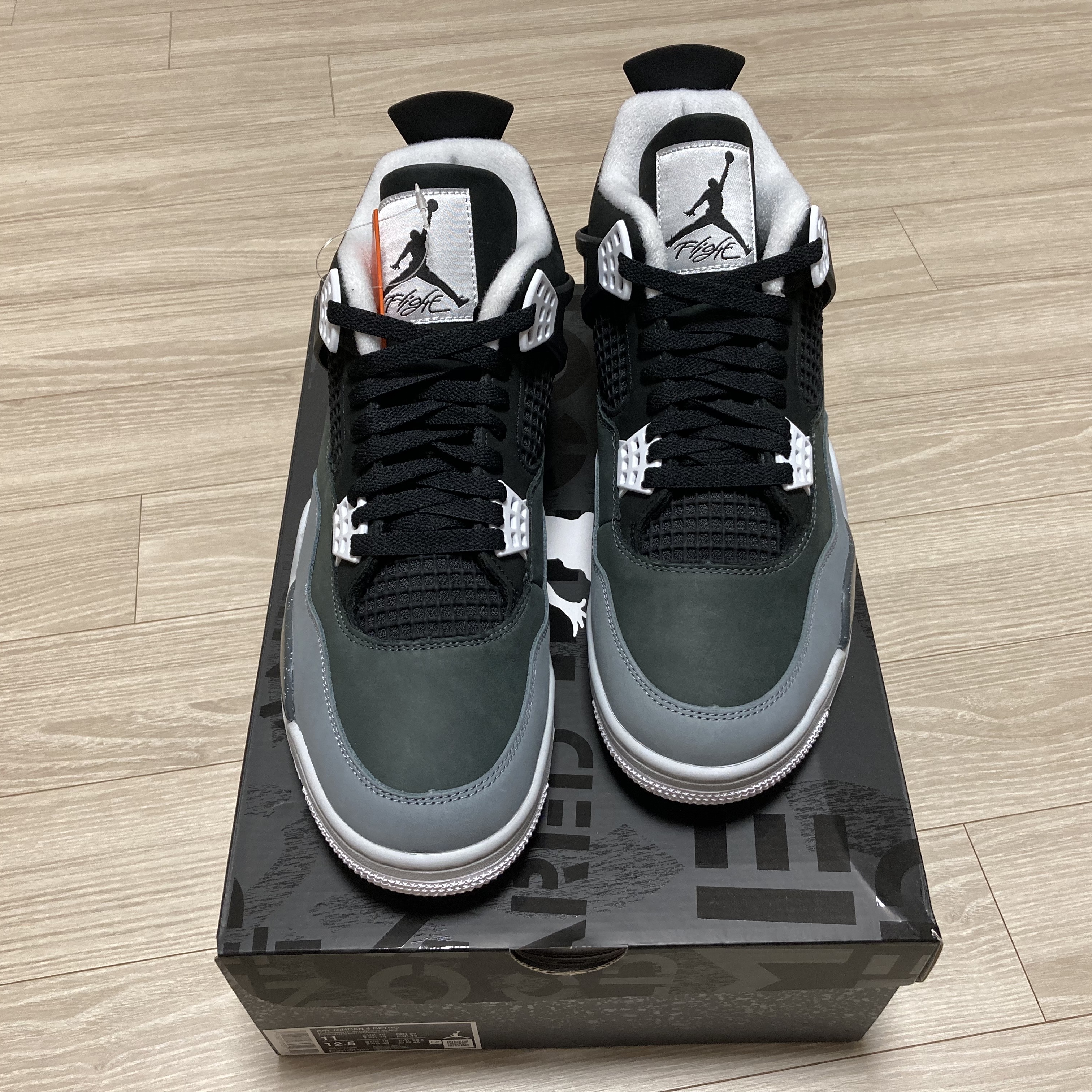 Jordan 4 Retro Fear 2024 착용 스타일 - 1