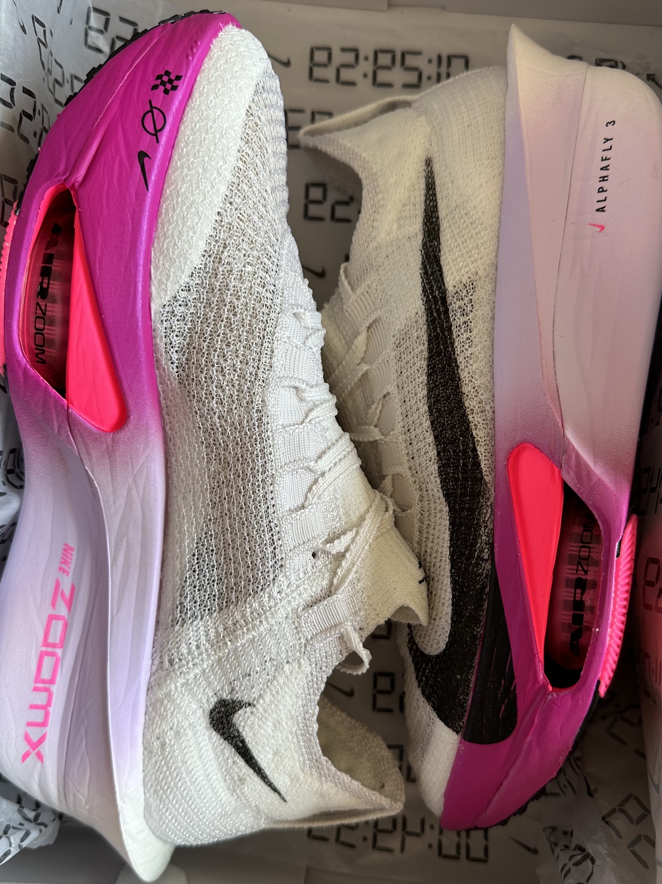 (W) Nike Air Zoom Alphafly Next% 3 Hyper Pink 착용 스타일 - 1