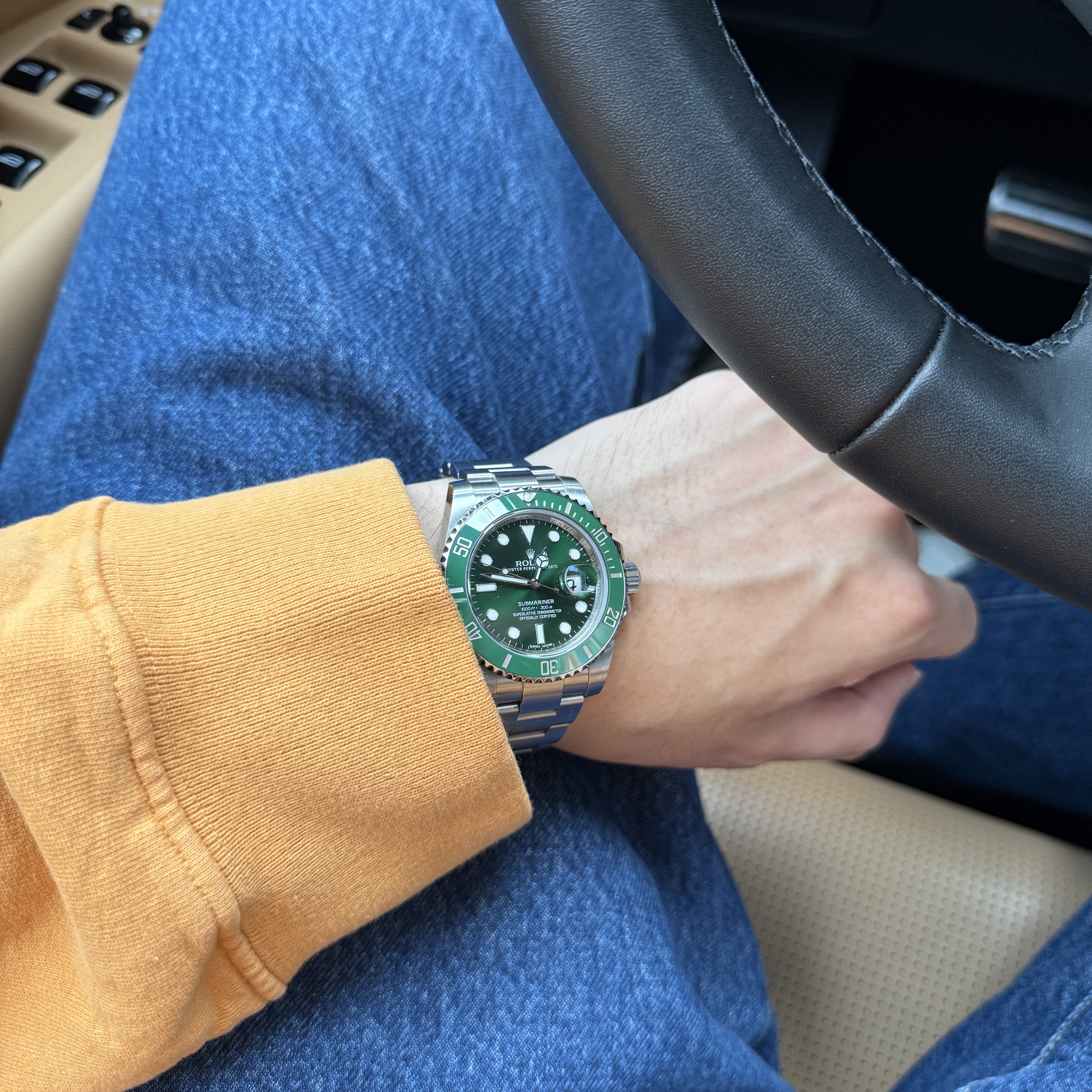 Rolex Submariner Date 40mm 116610LV Green Oyster 착용 스타일 - 2