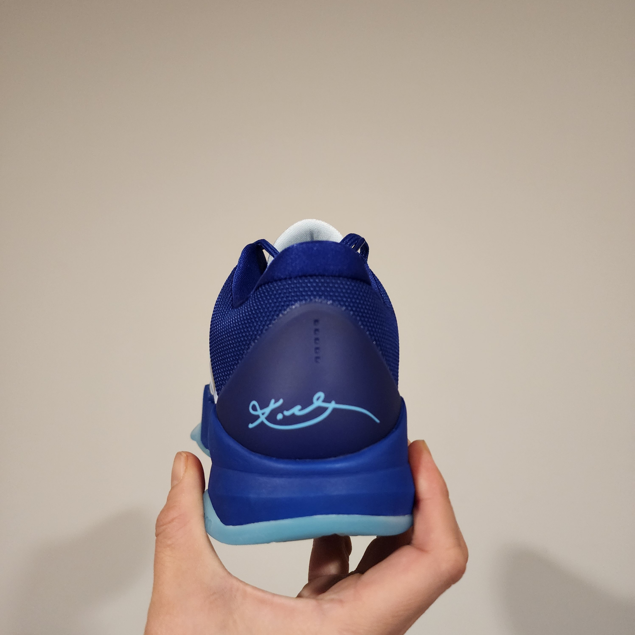 Nike Kobe 5 Protro Deep Royal Blue 착용 스타일 - 3