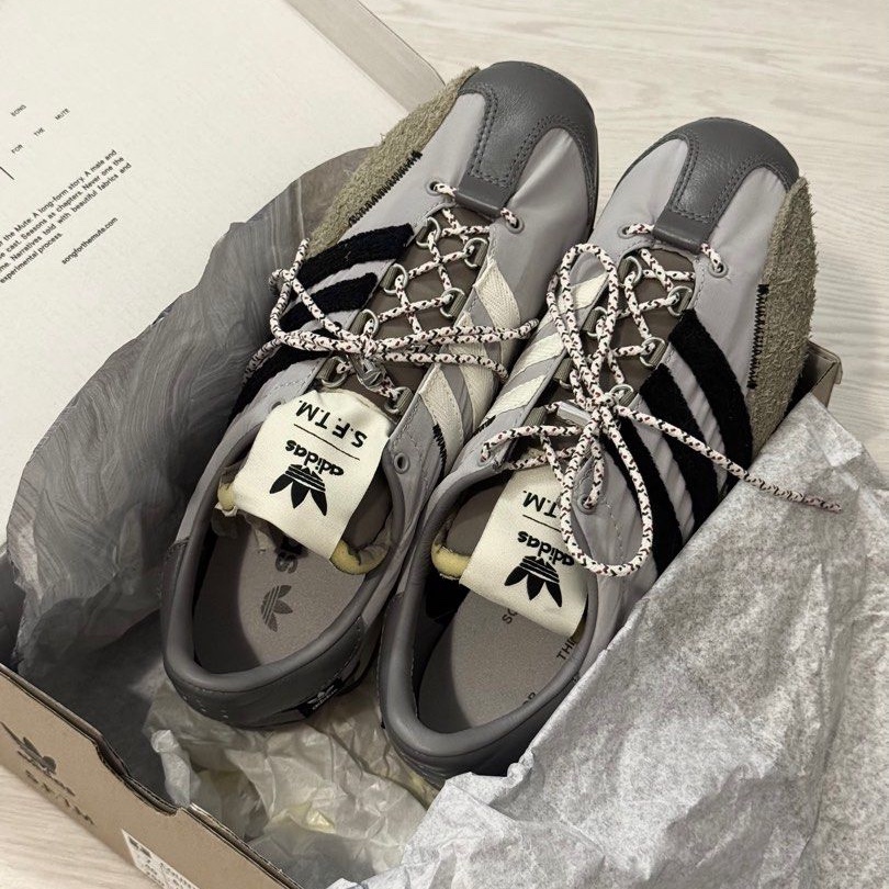 Adidas x Song for the Mute Country OG Grey Two Core Black 착용 스타일