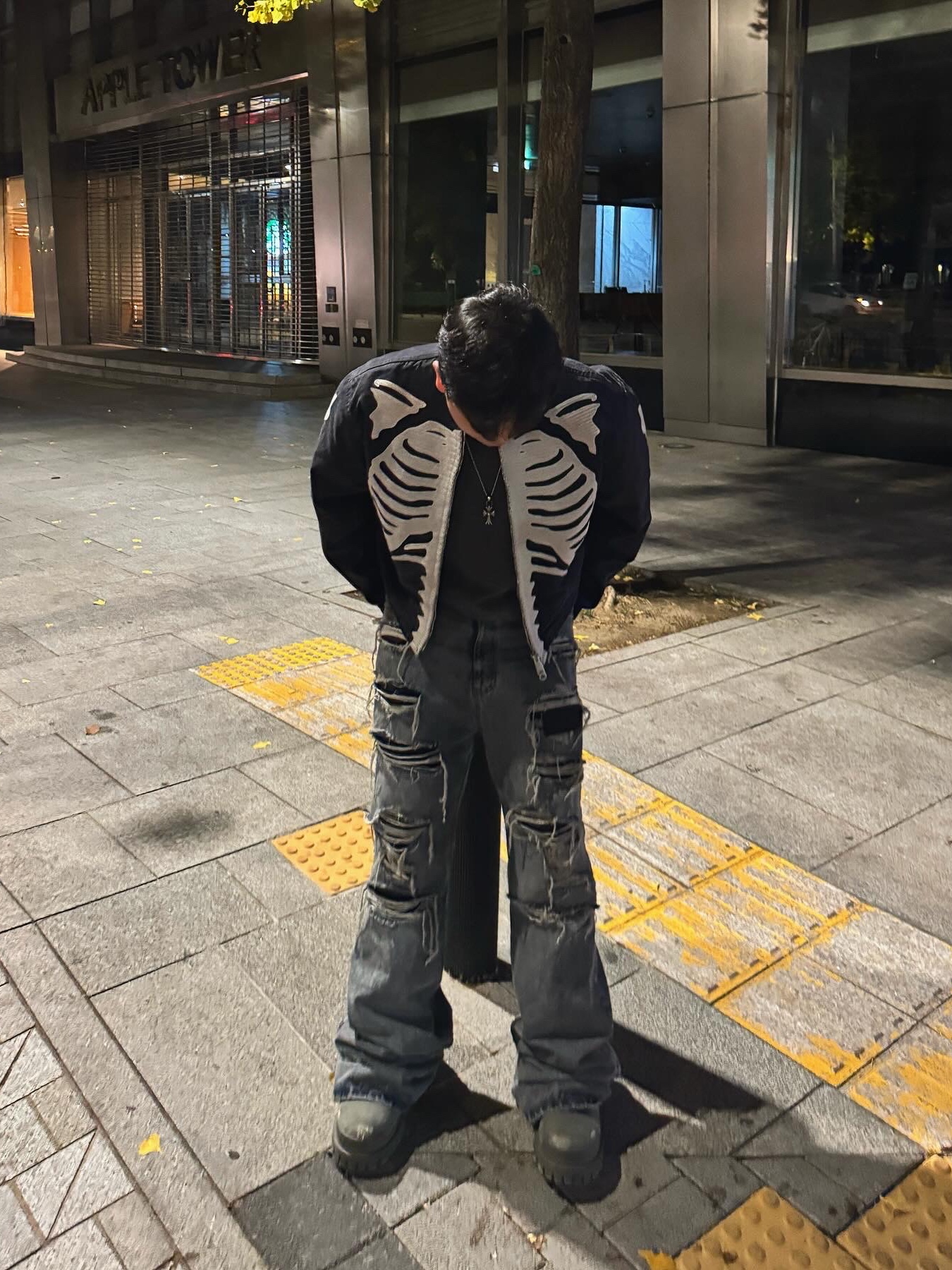 Kapital 14 oz. Black X Black Denim Motocross Bone Jacket Black, OMO Distressed Flared Jean Blue 착용 스타일