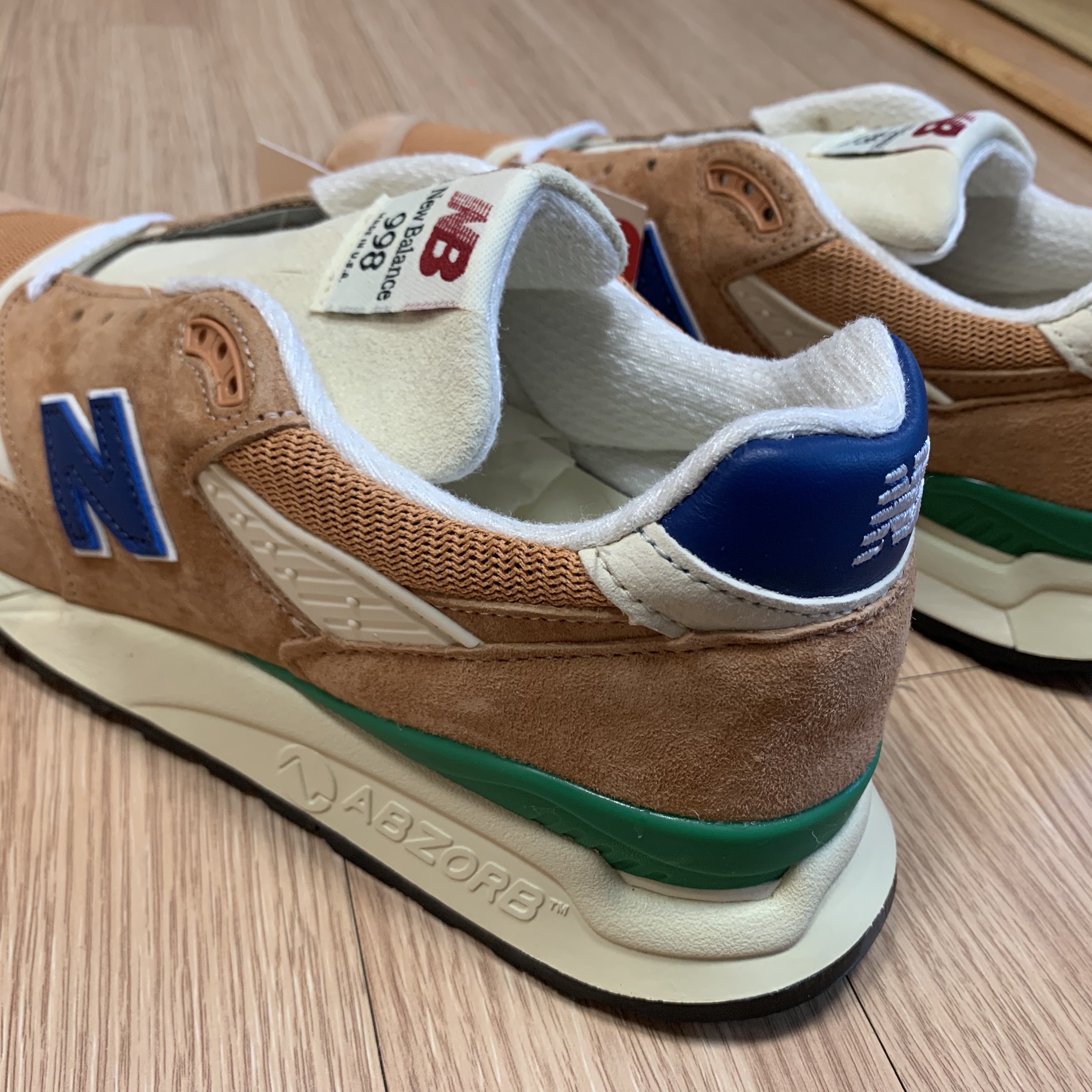 New Balance 998 Made in USA Sepia 착용 스타일 - 1