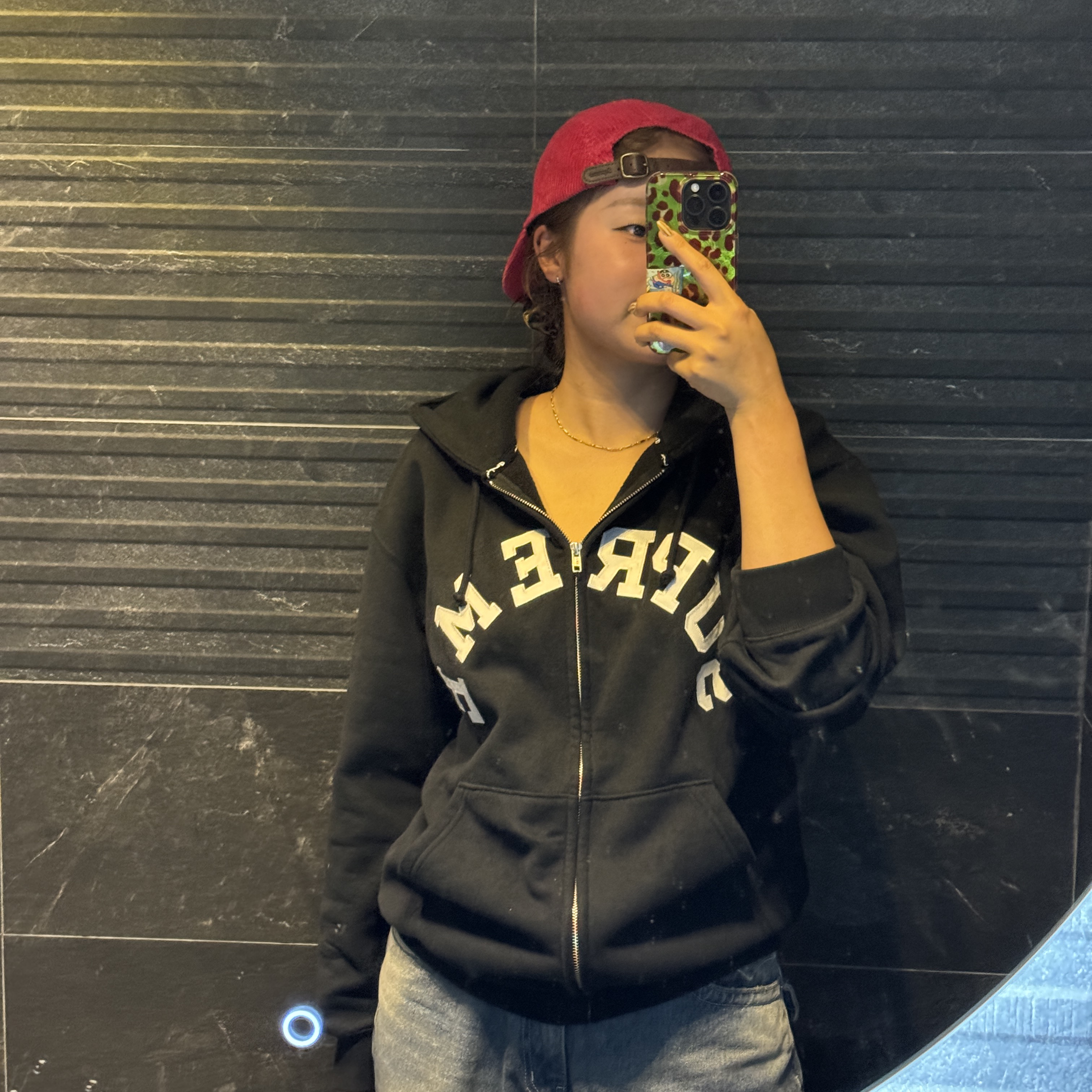 Supreme x Champion Zip Up Hooded Sweatshirt Black - 24SS 착용 스타일 - 4