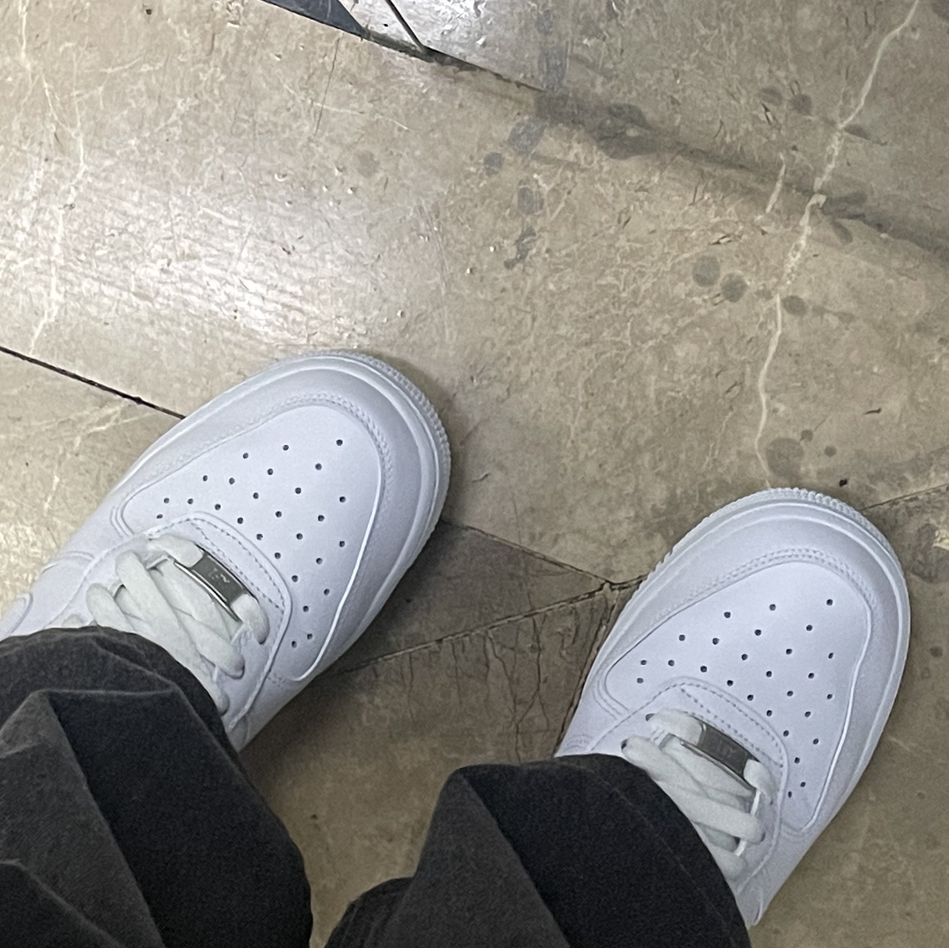 (W) Nike Air Force 1 '07 Low White 착용 스타일