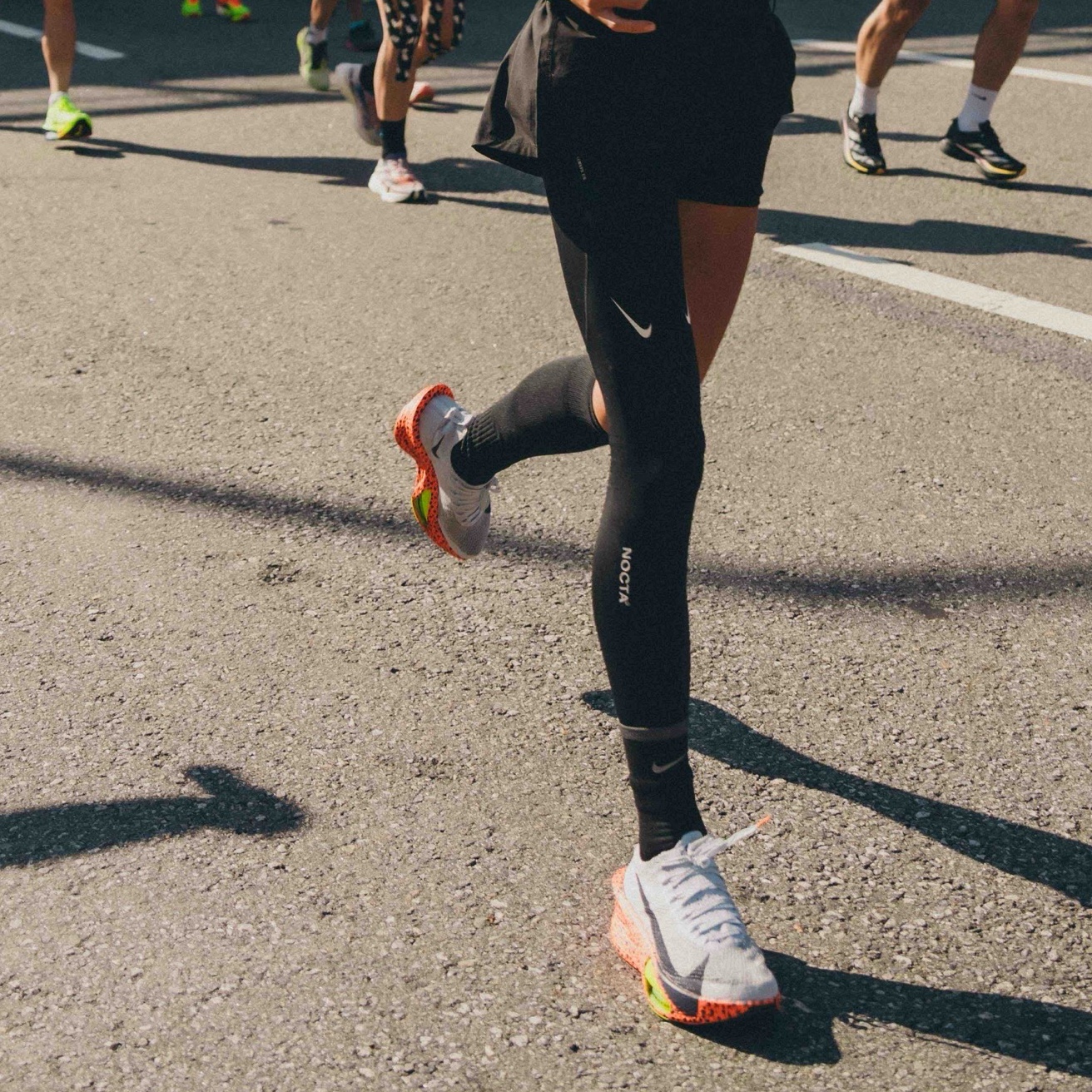 Nike x Drake Nocta NRG Essential Right Single Leg Tights Black (DN0003-010) 착용 스타일
