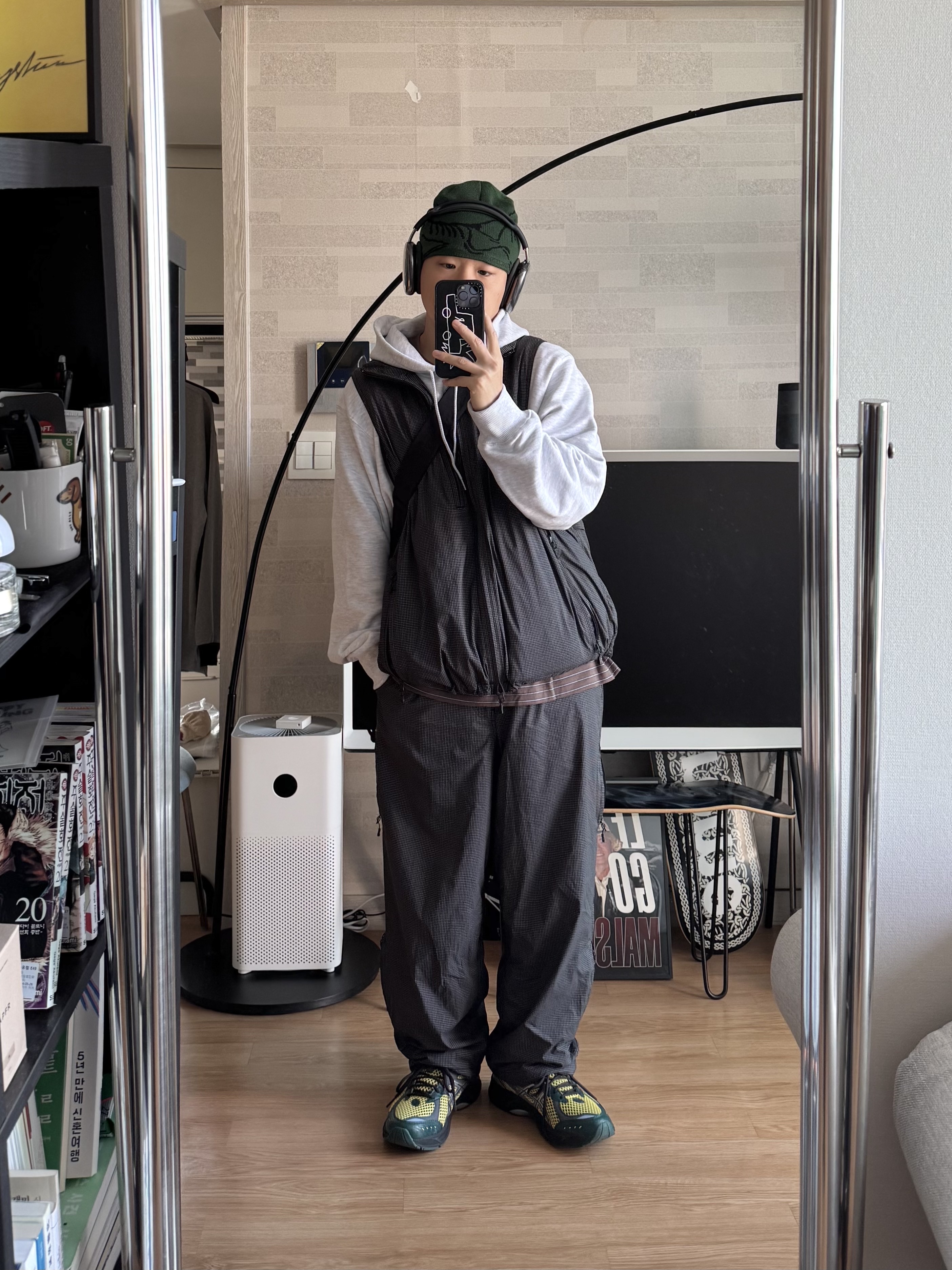 Arc'teryx Bird Head Toque Eden Black, Asics GT-2160 Dark Neptune Pure Silver 착용 스타일 - 1