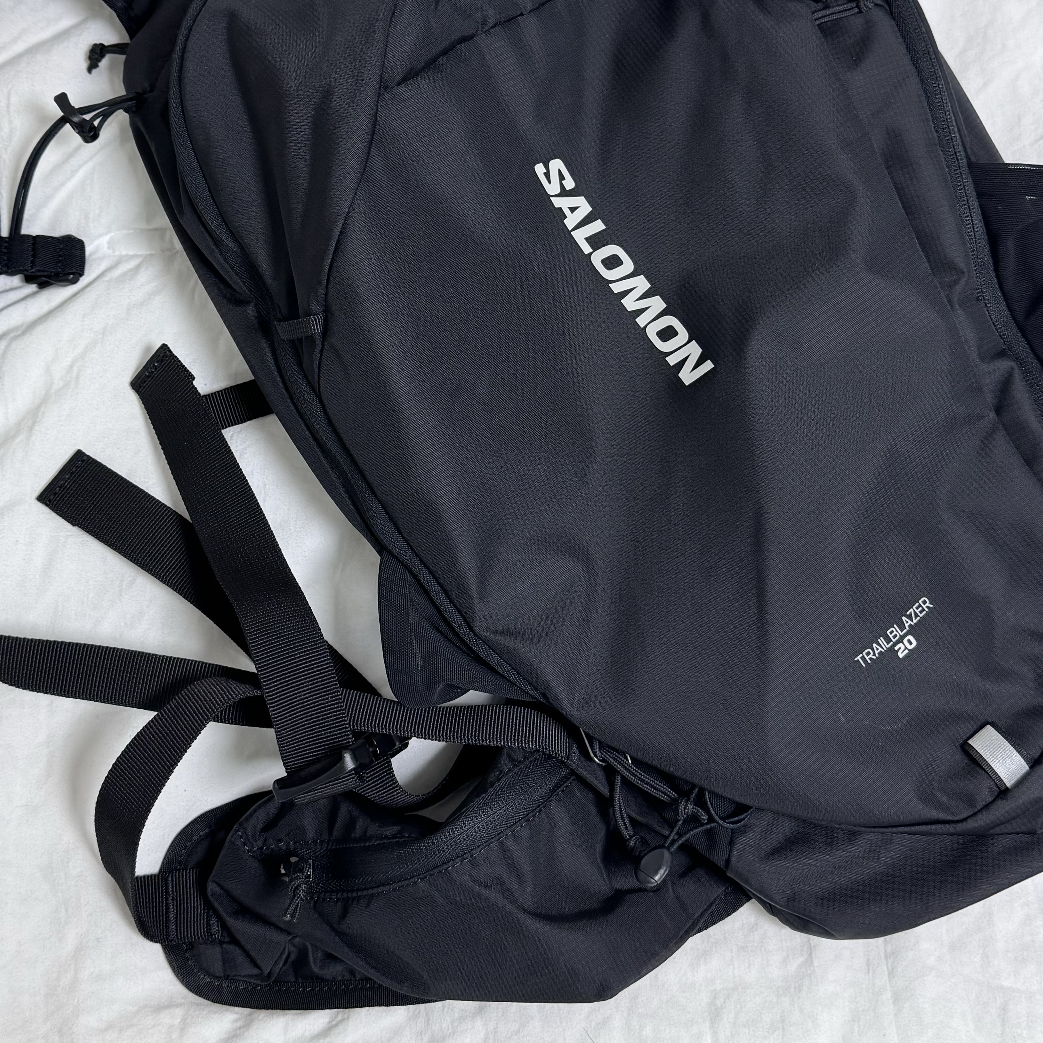 Salomon Trailblazer 20 Black 착용 스타일