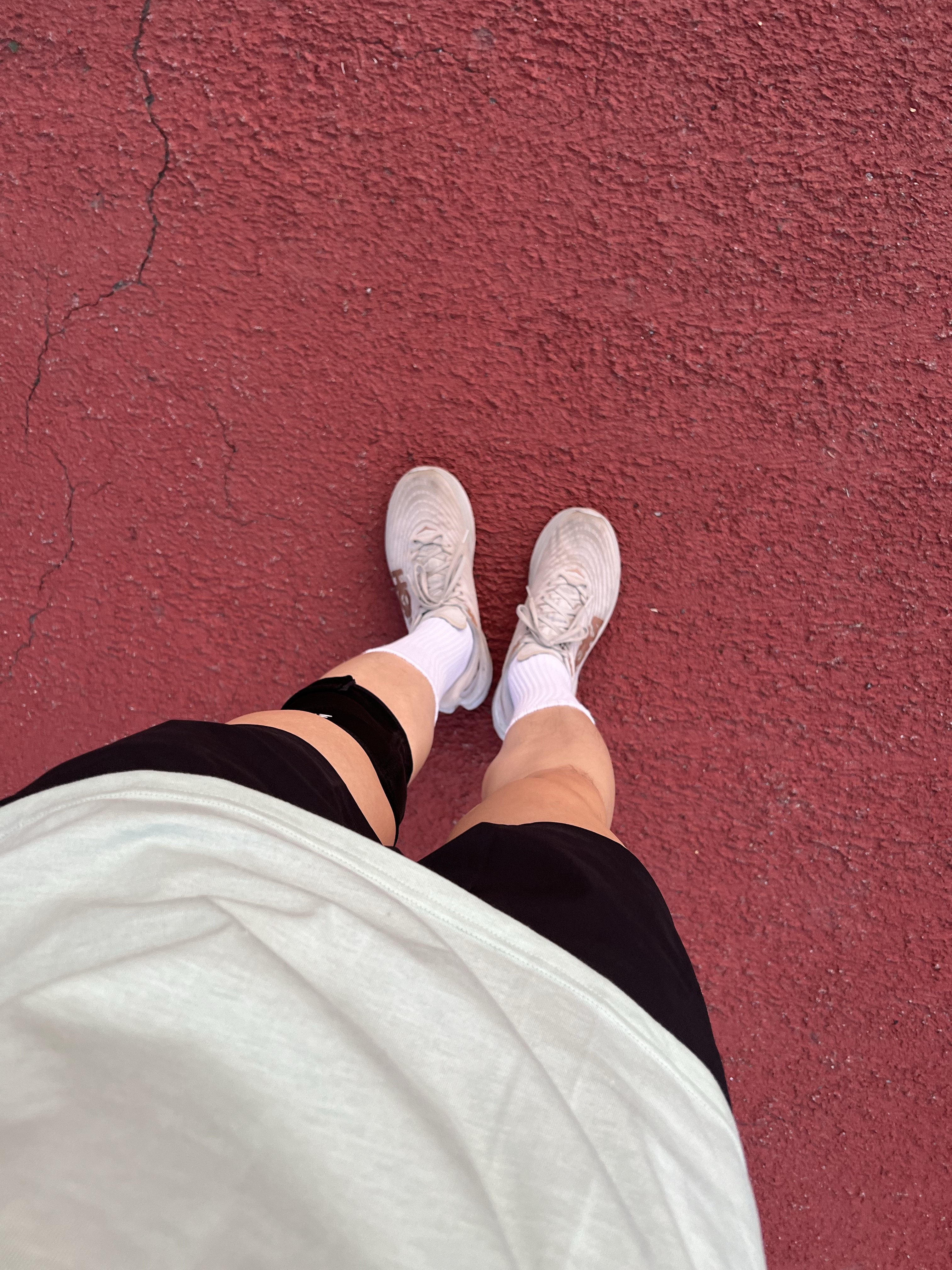 Hoka Mach 5 White Copper 착용 스타일