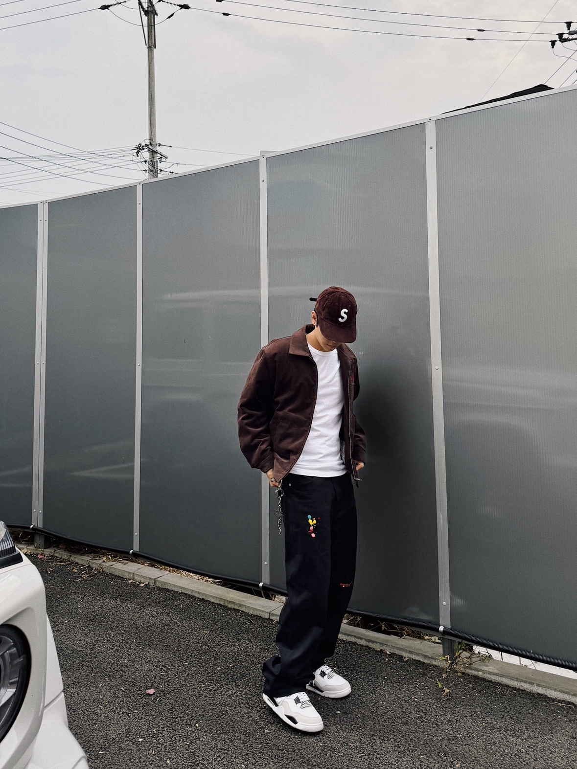 Supreme Corduroy S Logo 6-Panel Dark Brown - 24FW, Jordan 4 Retro White and Black 착용 스타일 - 2