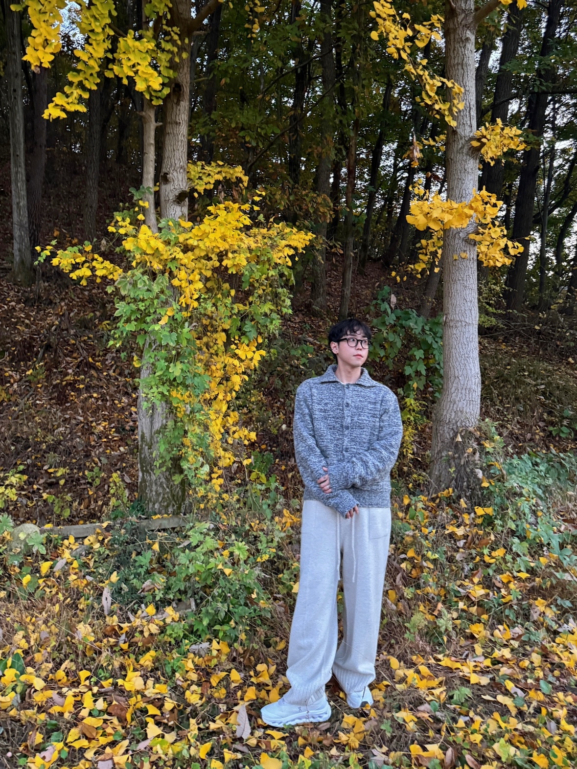 Loewe x On Running Cloudtilt 2.0 Sand White 착용 스타일 - 5