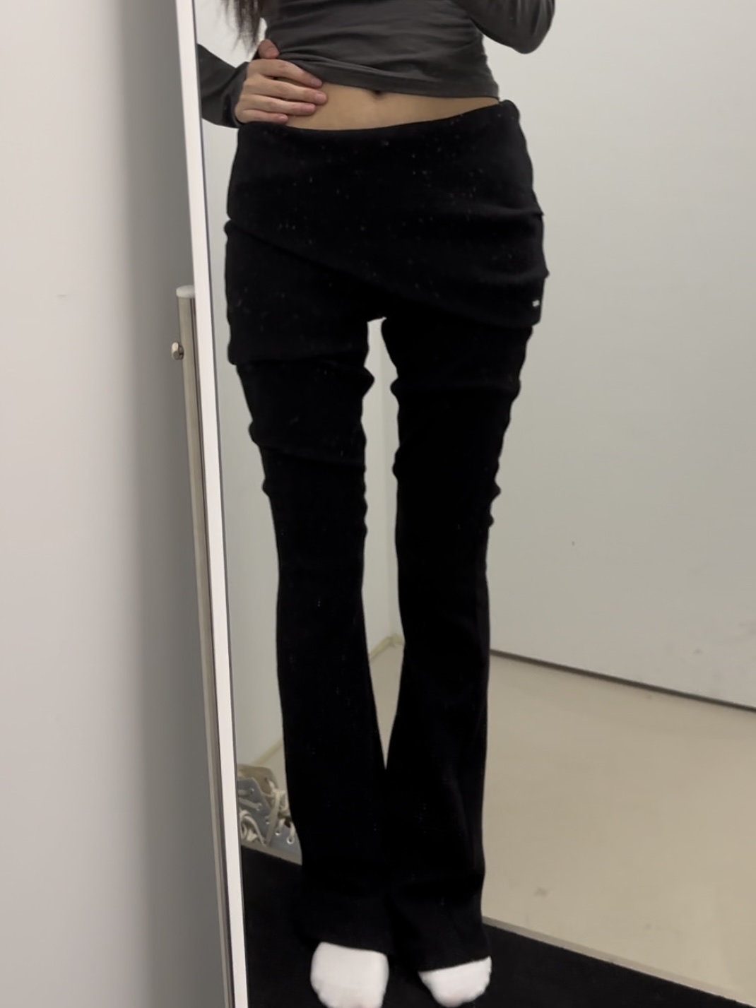 (W) Bohemian Seoul Basic Folded Boots Cut Pants Black, Converse Chuck 70 High Vintage Canvas Wolf Grey 착용 스타일 - 3