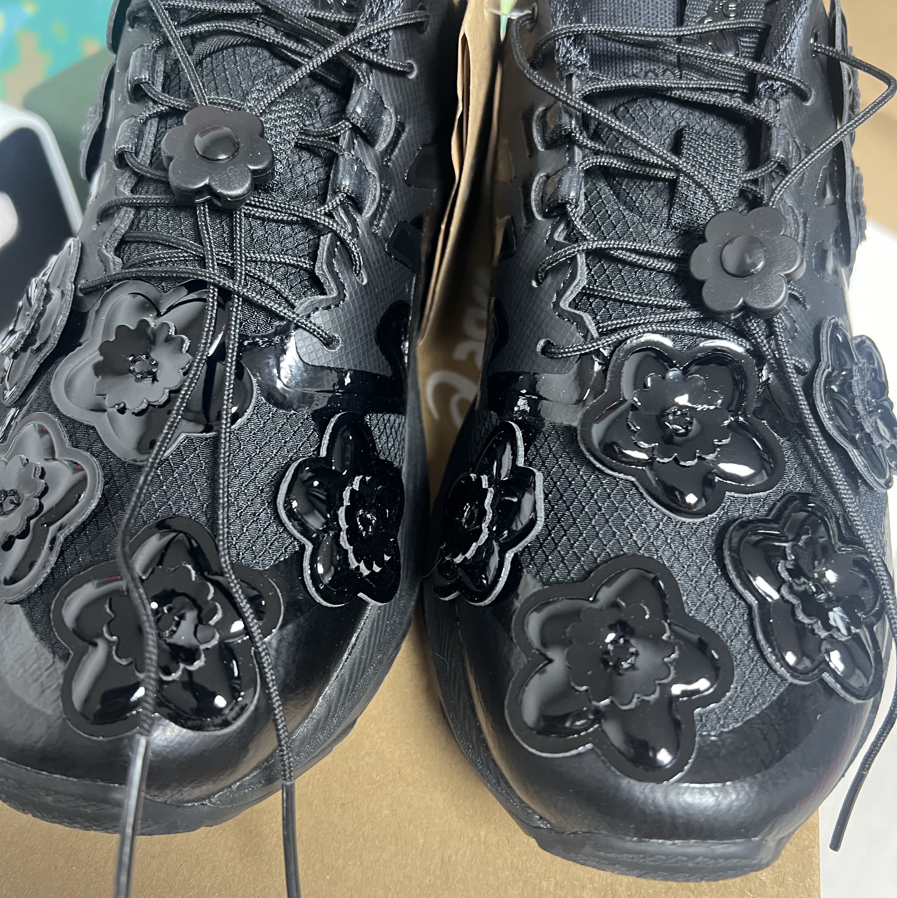 Asics x Cecilie Bahnsen Gel-Terrain Black 착용 스타일 - 4