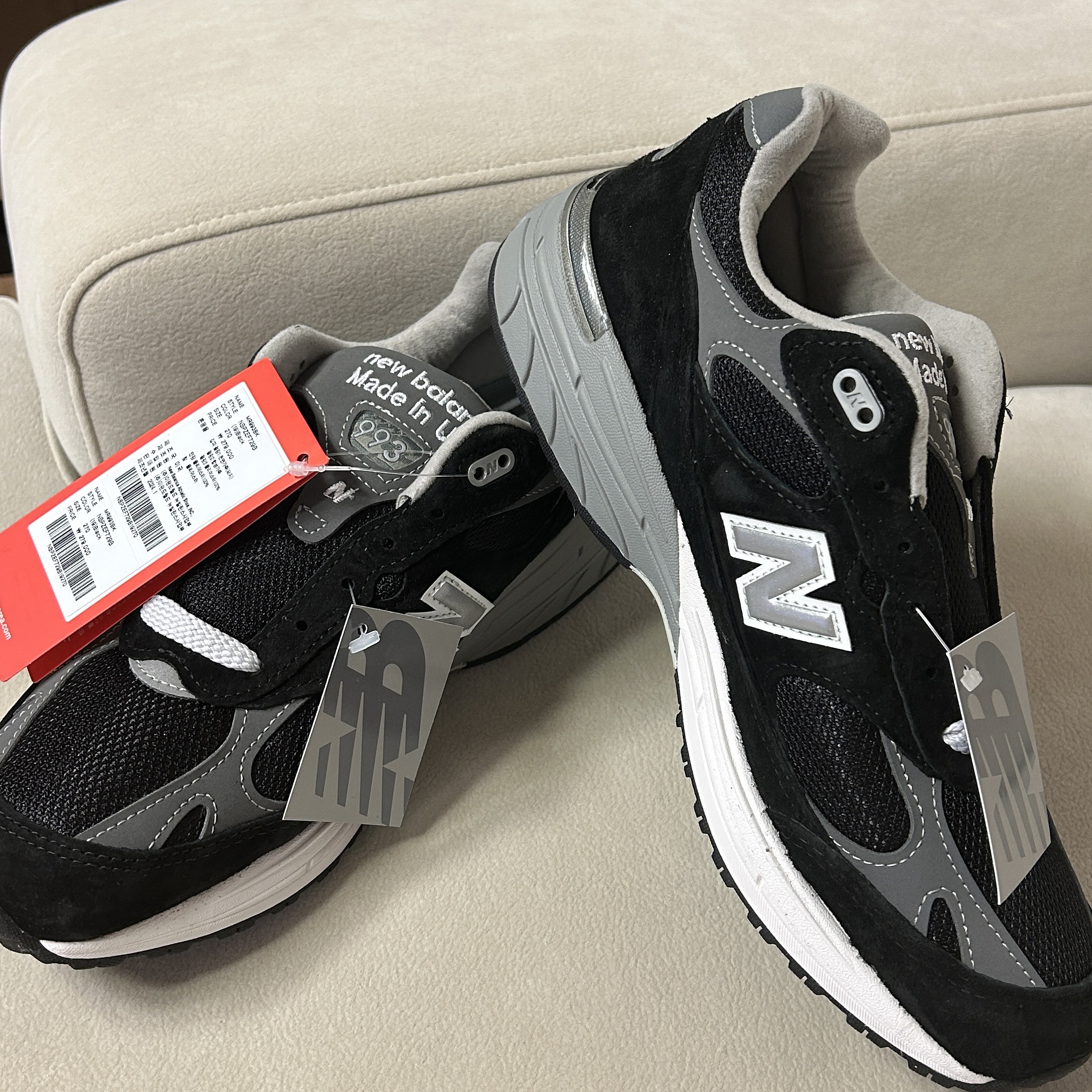New Balance 993 Made in USA Black - D Standard 착용 스타일 - 2