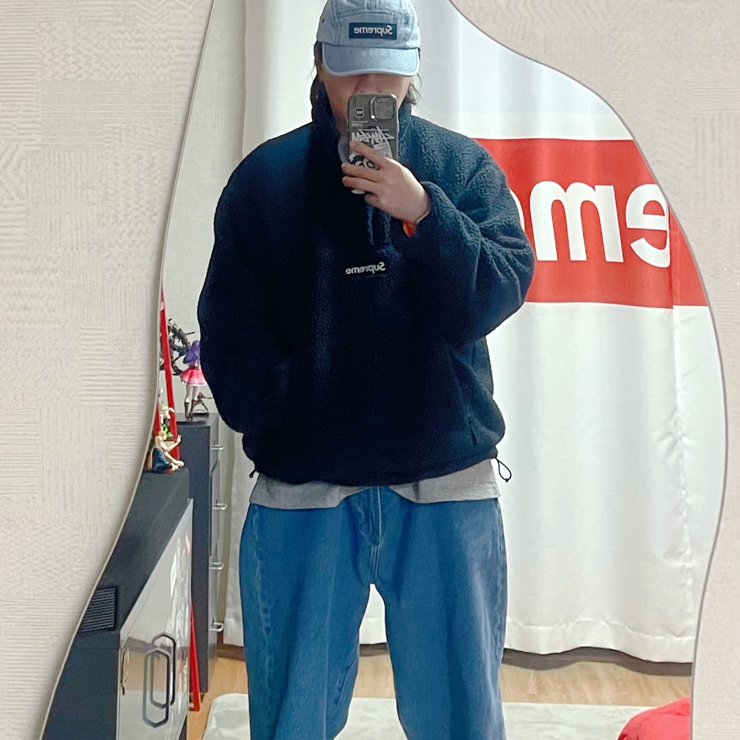 Supreme Washed Chino Twill Camp Cap Denim - 24FW, Supreme Polartec Shearling Reversible Pullover Black - 23FW 착용 스타일 - 2