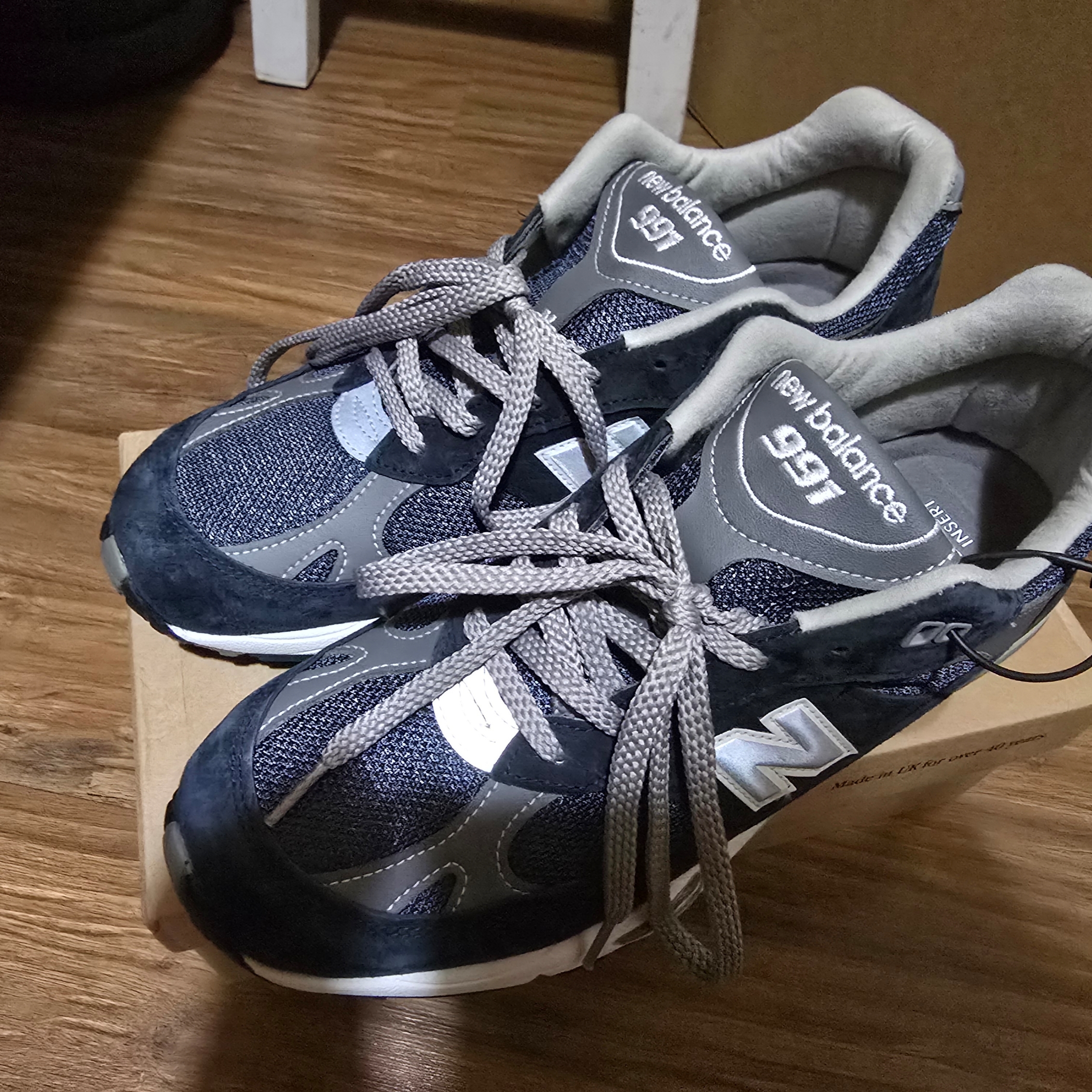 New Balance 991 Made in UK Navy 착용 스타일 - 2
