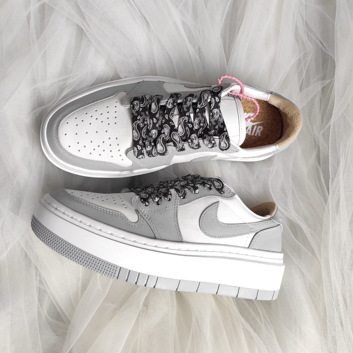 Jordan 1 Low SE Concord 착용 스타일 - 3