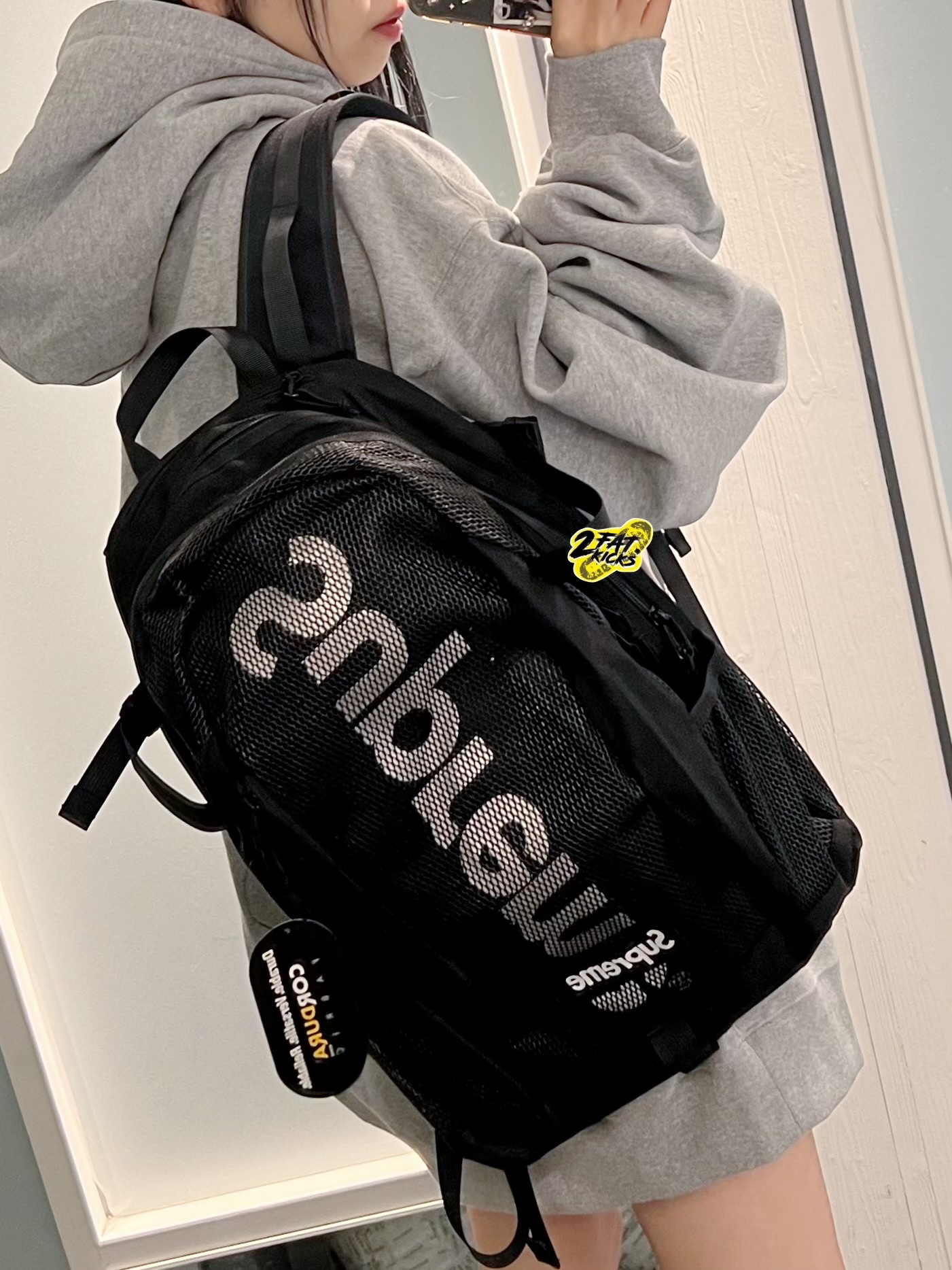 Supreme Backpack Black - 20SS 착용 스타일 - 1