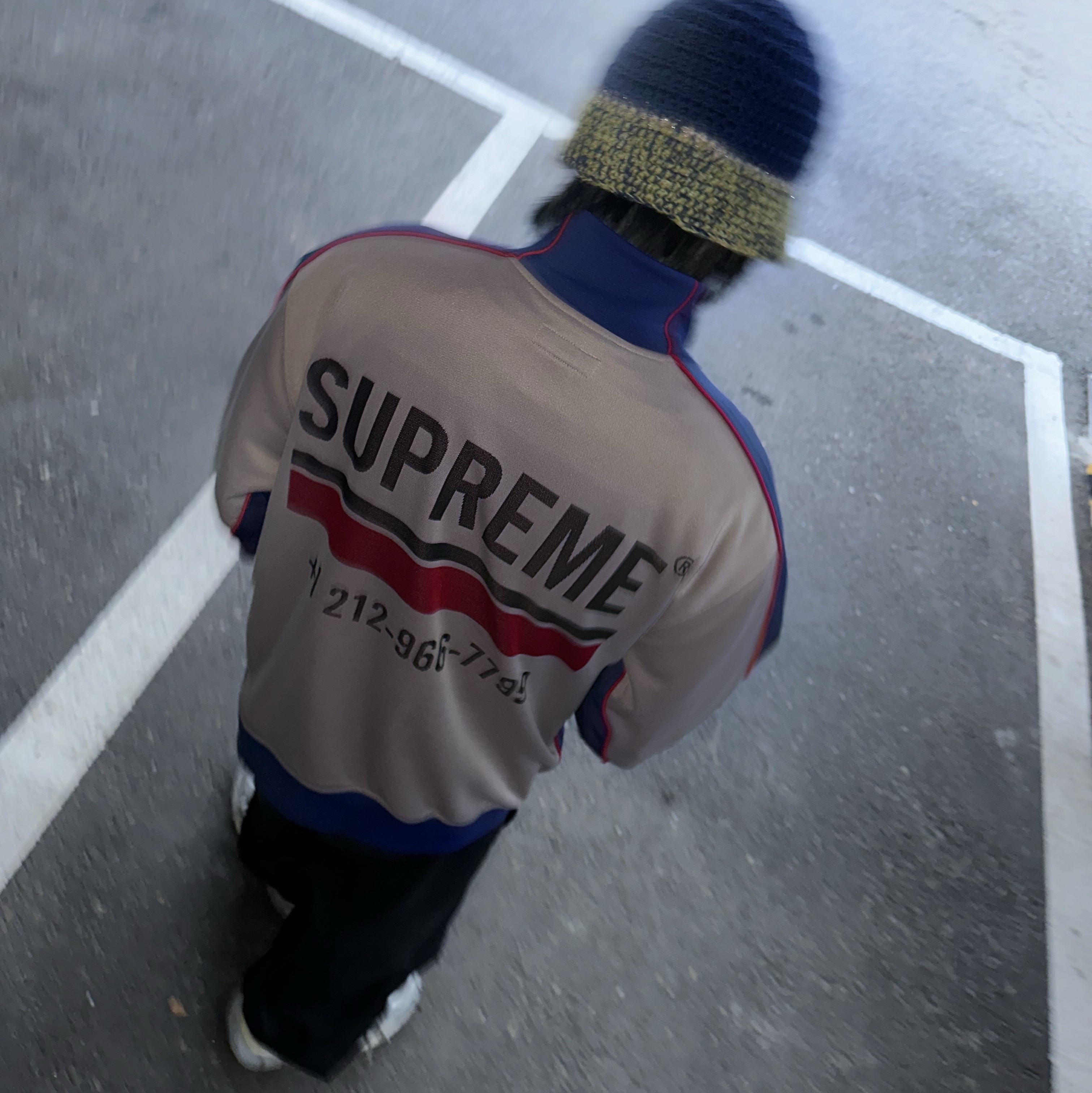 Supreme World Famous Jacquard Track Jacket Stone - 22FW, Balenciaga 3XL Sneakers Light Beige 착용 스타일 - 2