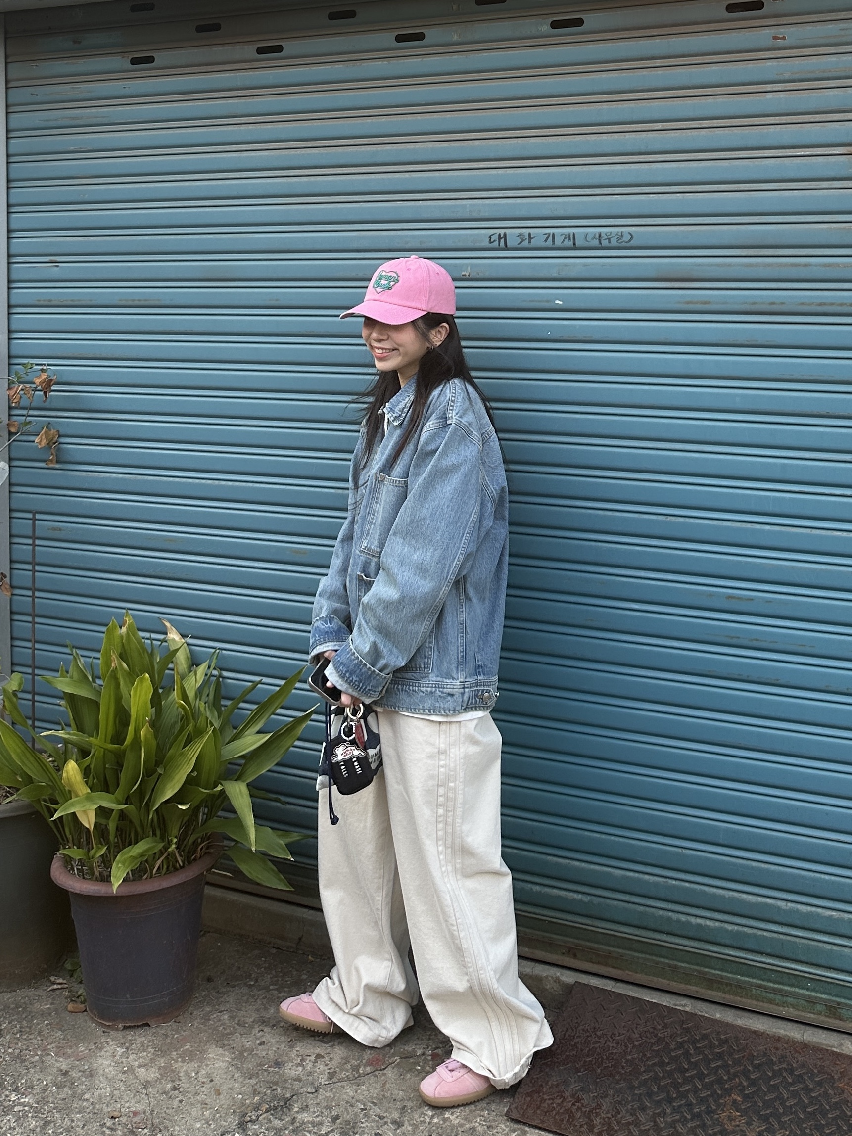 Adidas Bermuda Glow Pink, Human Made 6 Panel Cap #1 Pink 착용 스타일 - 1