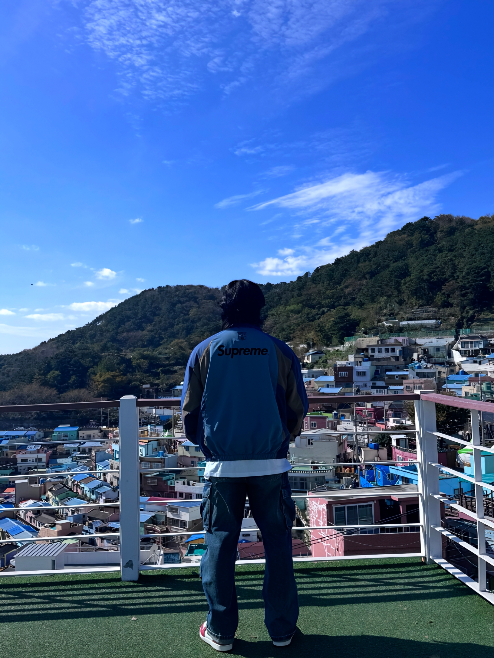 Supreme S Logo Track Jacket Navy - 24FW, Jordan 1 Retro High OG Chicago 2022 착용 스타일 - 2
