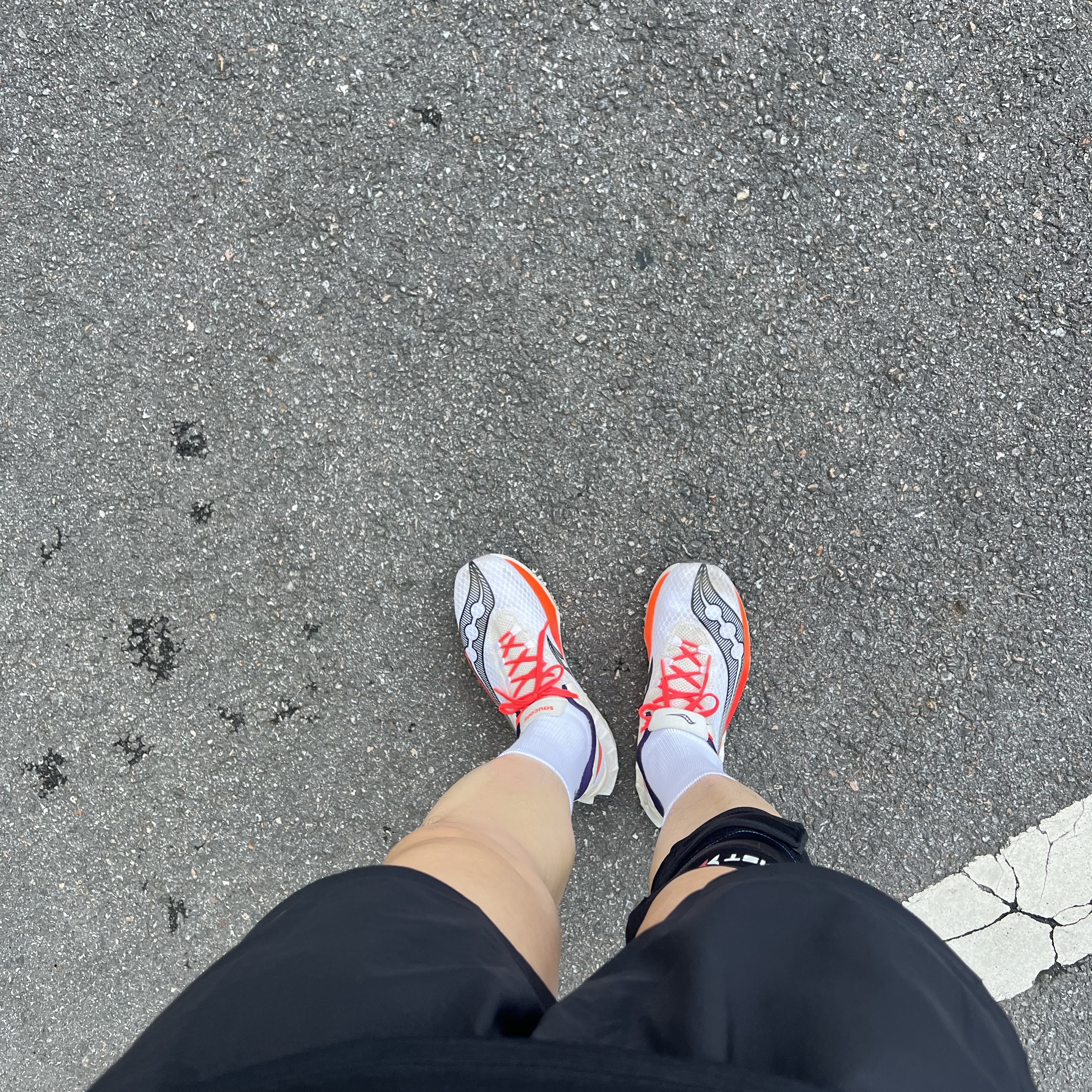 Saucony Endorphin Pro 4 White 착용 스타일 - 3