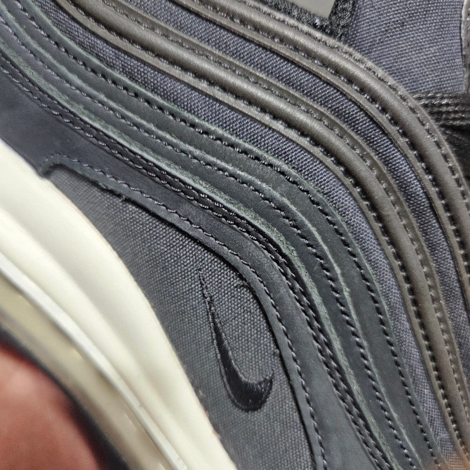 Nike Air Max 97 SE Off Noir 착용 스타일 - 2