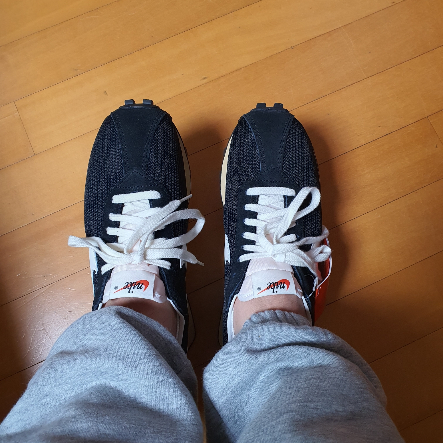 Nike LD-1000 SP Black and Sail 착용 스타일