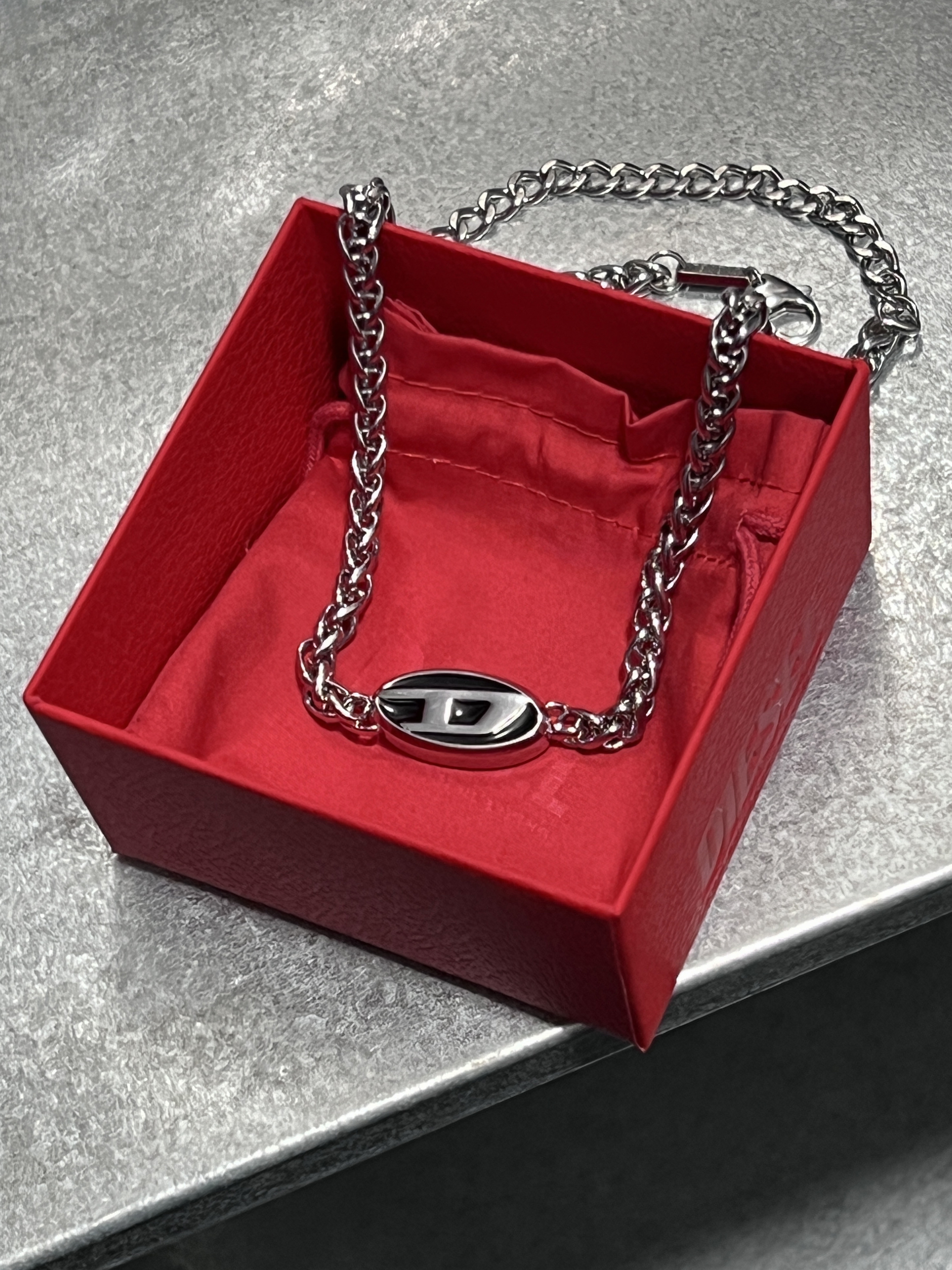 Diesel Dx1470 Stainless Steel Necklace Silver 착용 스타일 - 4