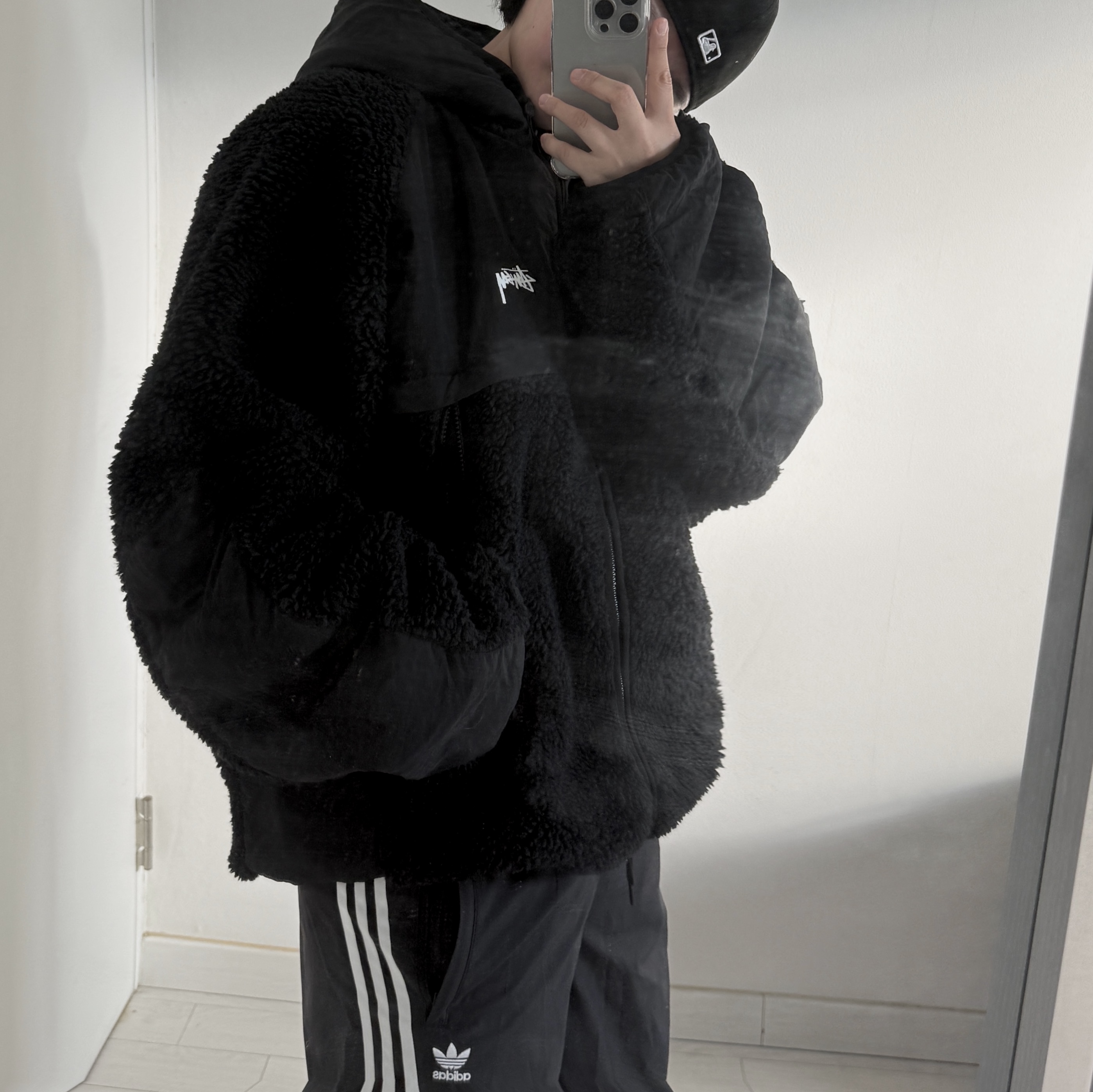 Stussy Sherpa Paneled Hooded Jacket Black 착용 스타일 - 2