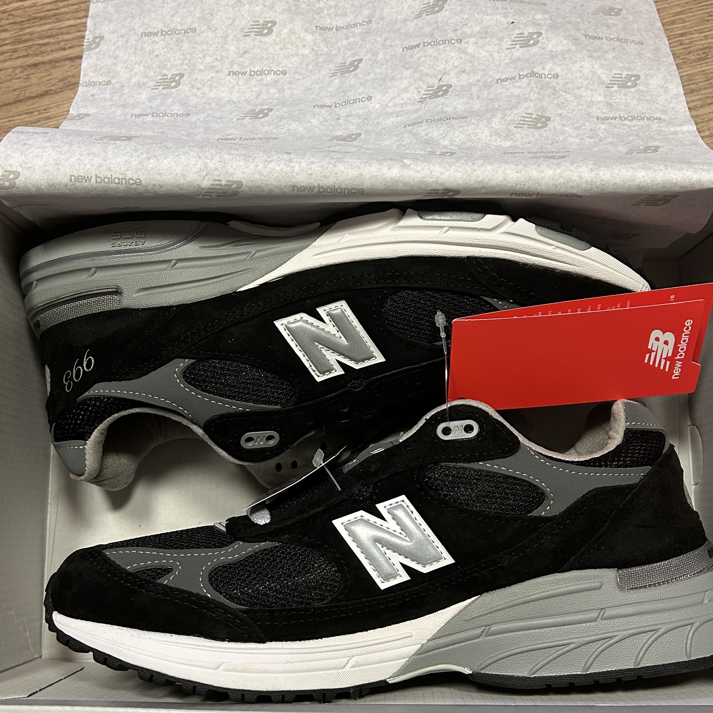 New Balance 993 Made in USA Black - D Standard 착용 스타일 - 1