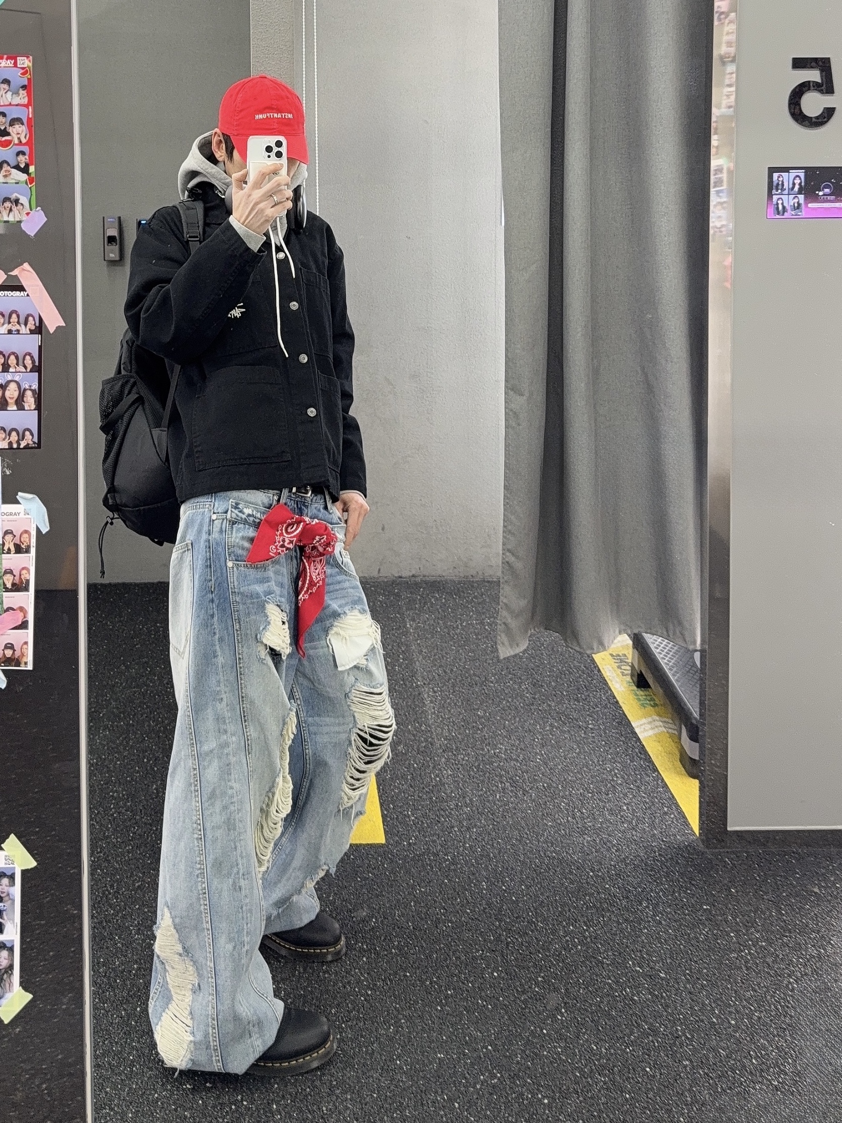 Dr. Martens 1461 Ambassador Black, Supreme Hav-A-Hank Bandanas Multicolor (Set of 3) - 24SS 착용 스타일 - 6