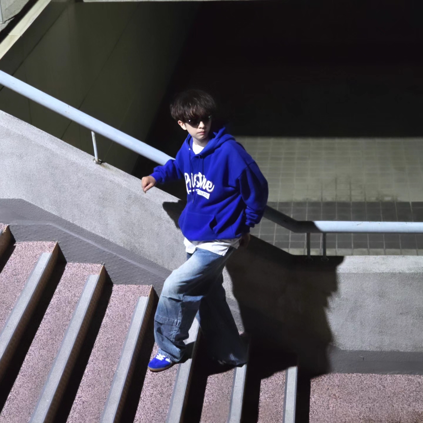 Adidas Samba OG Royal Blue 착용 스타일 - 6