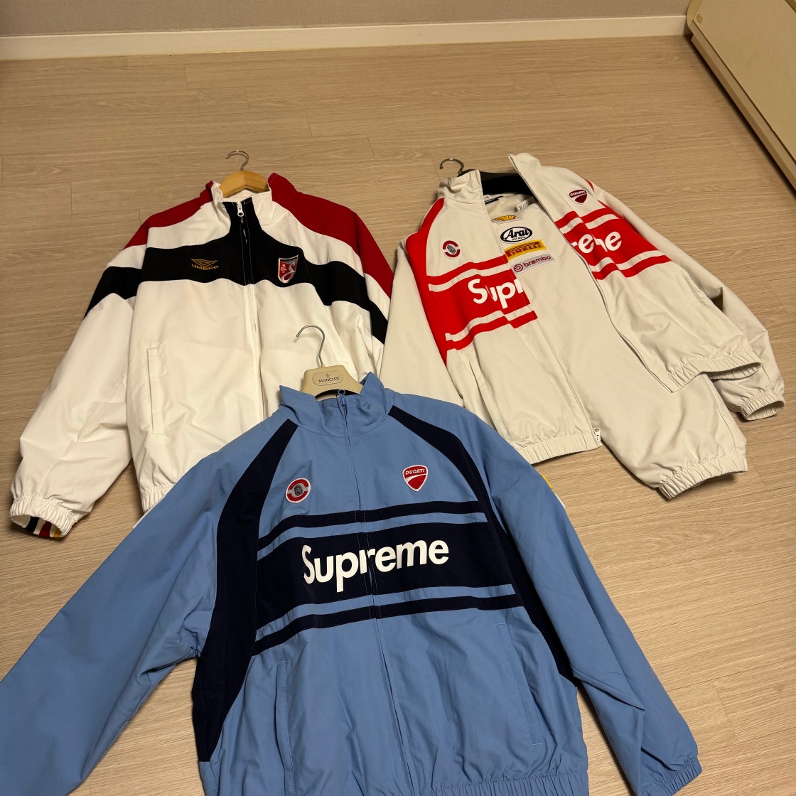 슈프림 x 두카티 트랙 자켓 라이트 블루 - 24SS | Supreme | KREAM 슈프림 x 두카티 트랙 자켓 라이트 블루 - 24SS | Supreme | KREAM