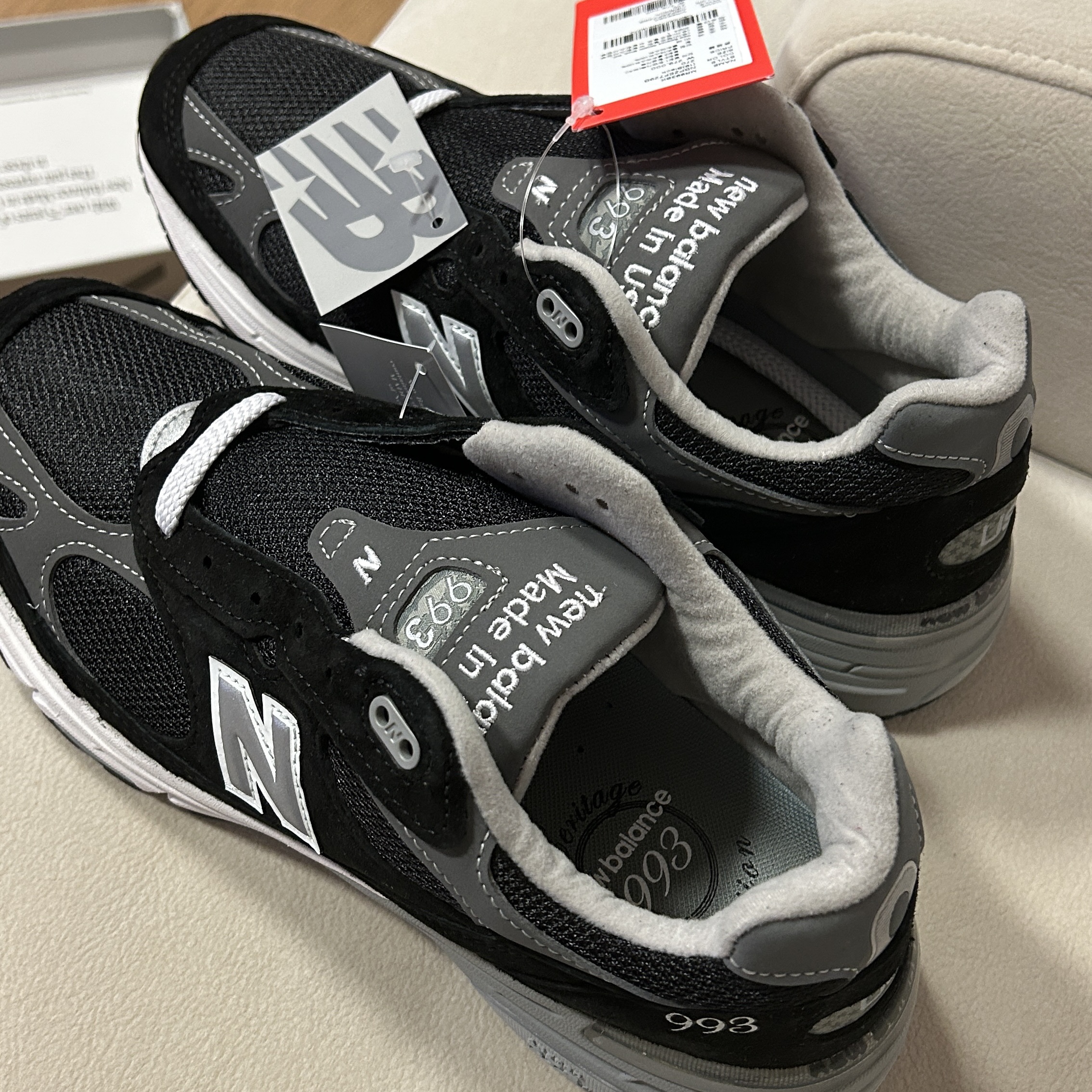 New Balance 993 Made in USA Black - D Standard 착용 스타일 - 3