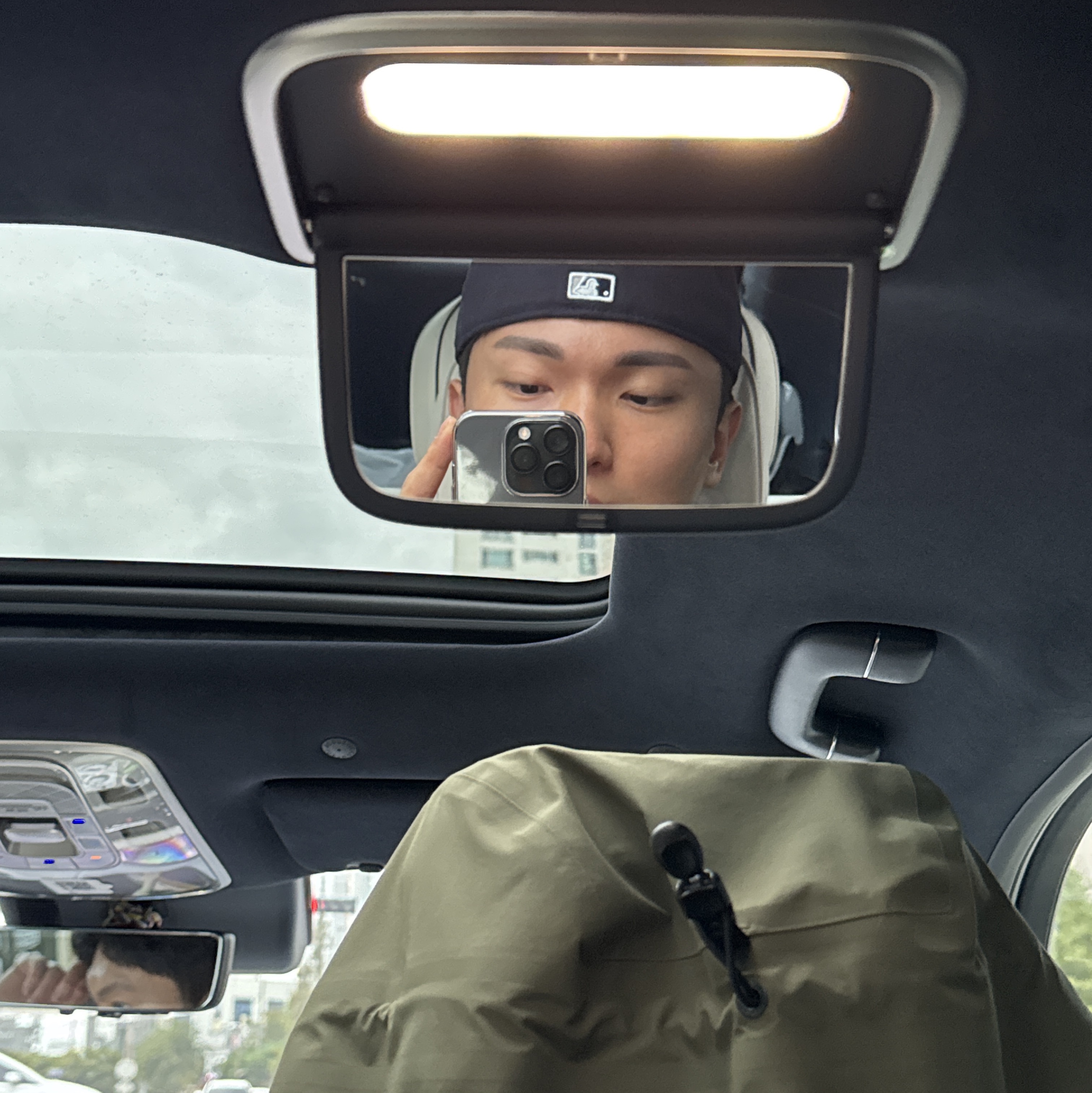 New Era 59Fifty MLB Authentic New York Yankees Game Navy, Arc'teryx Beta LT Jacket Tatsu 착용 스타일