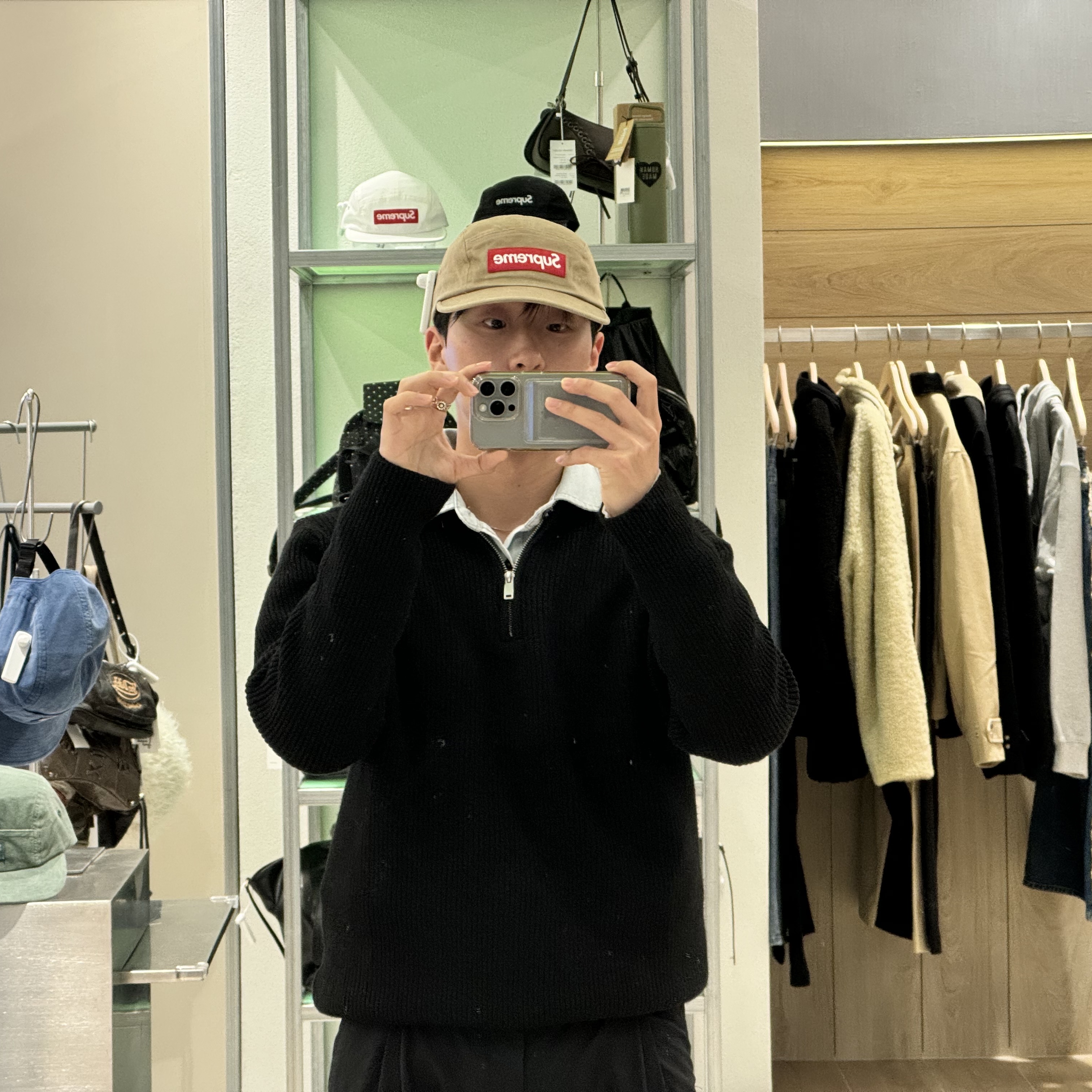 Supreme Corduroy S Logo 6-Panel Dark Brown - 24FW 착용 스타일 - 2