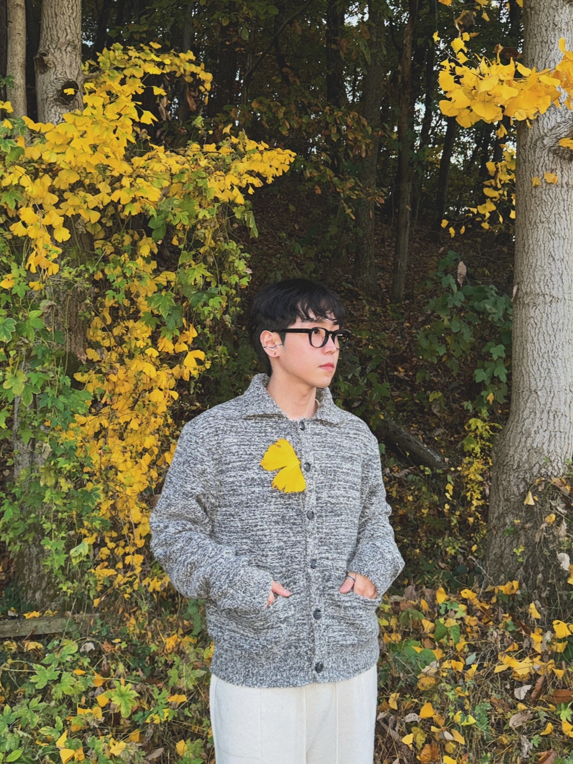 Loewe x On Running Cloudtilt 2.0 Sand White 착용 스타일 - 4